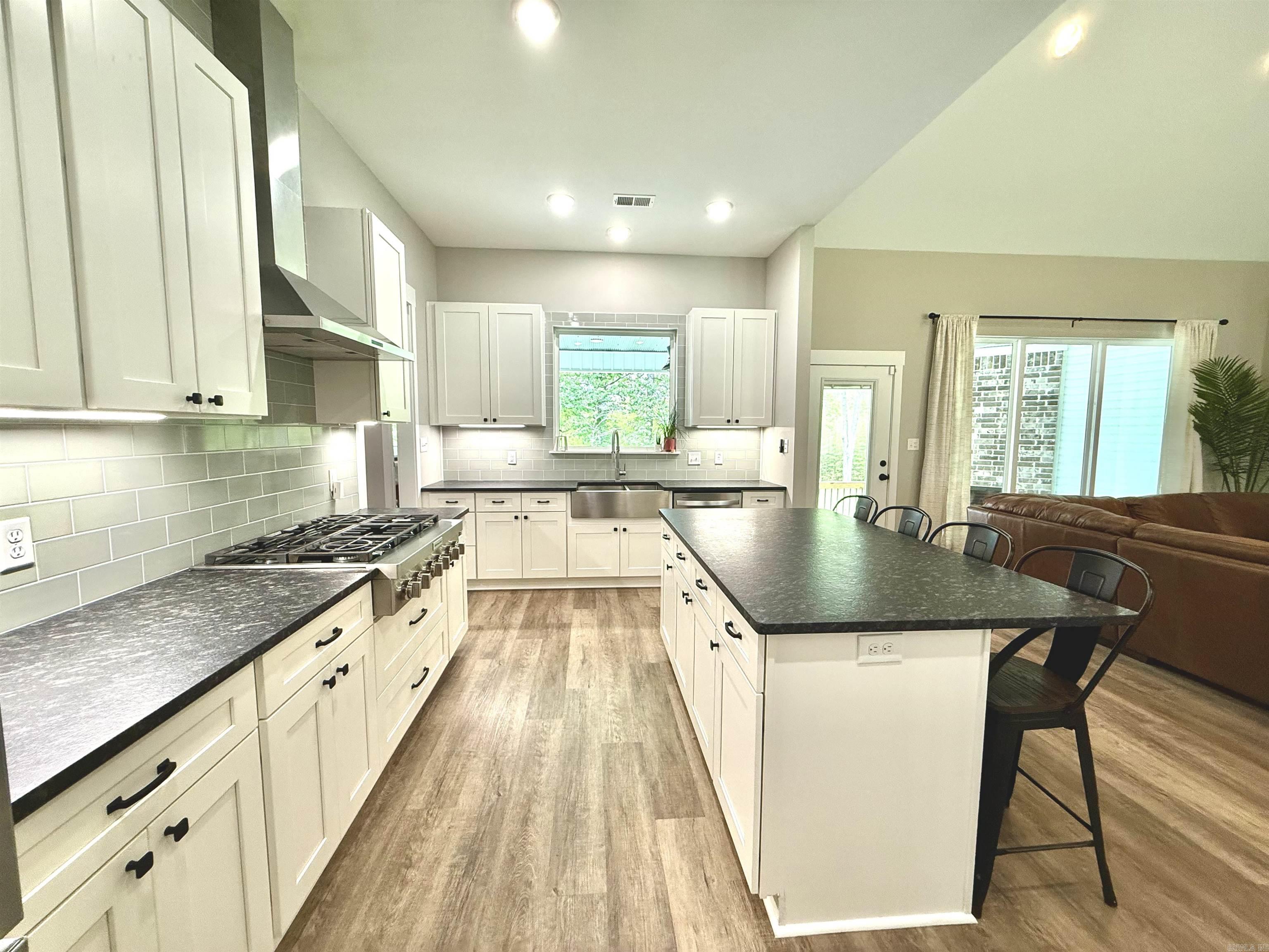 44 Skinner  Austin, AR