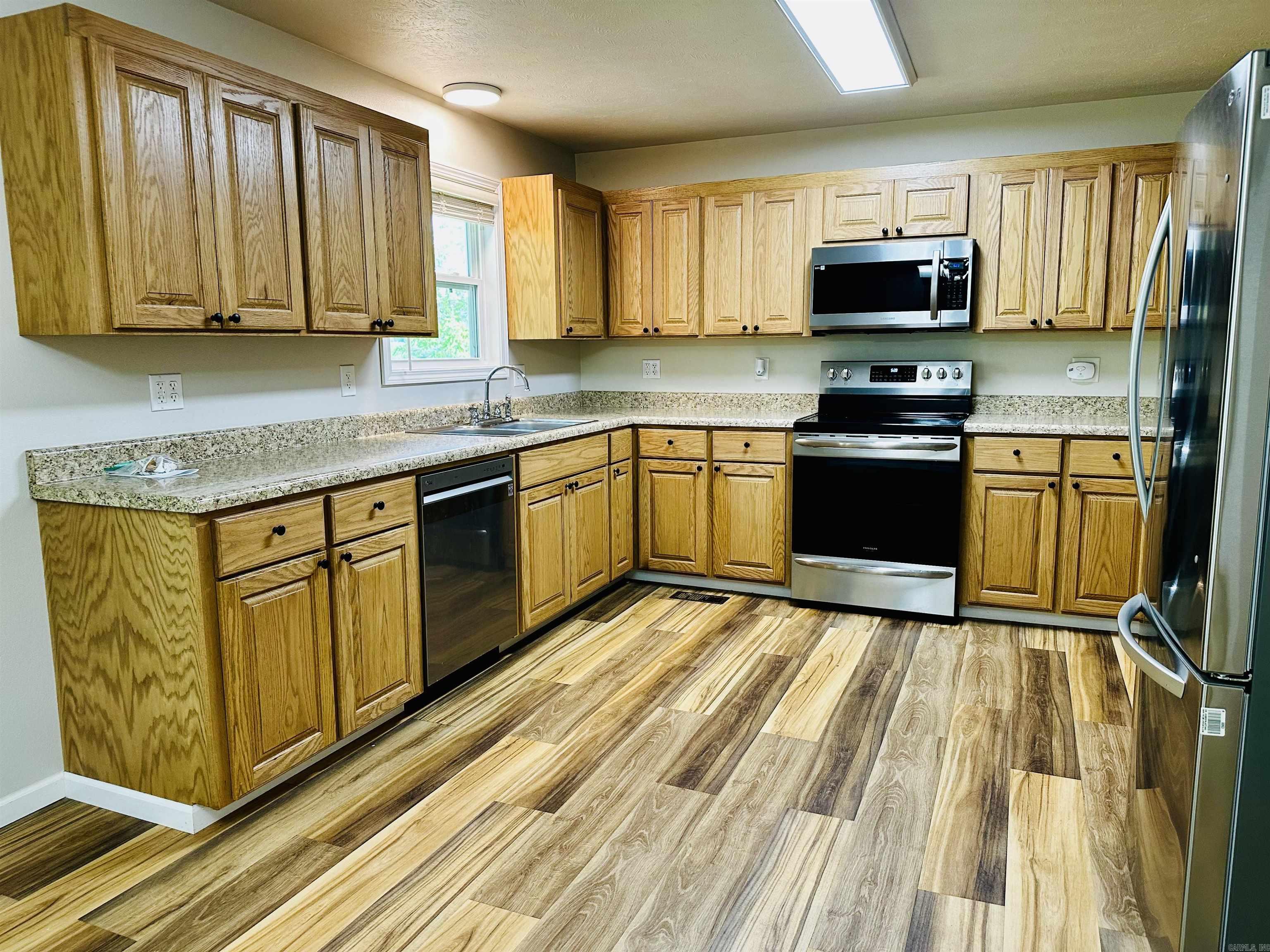 876 Highway 333 N.  Marshall, AR