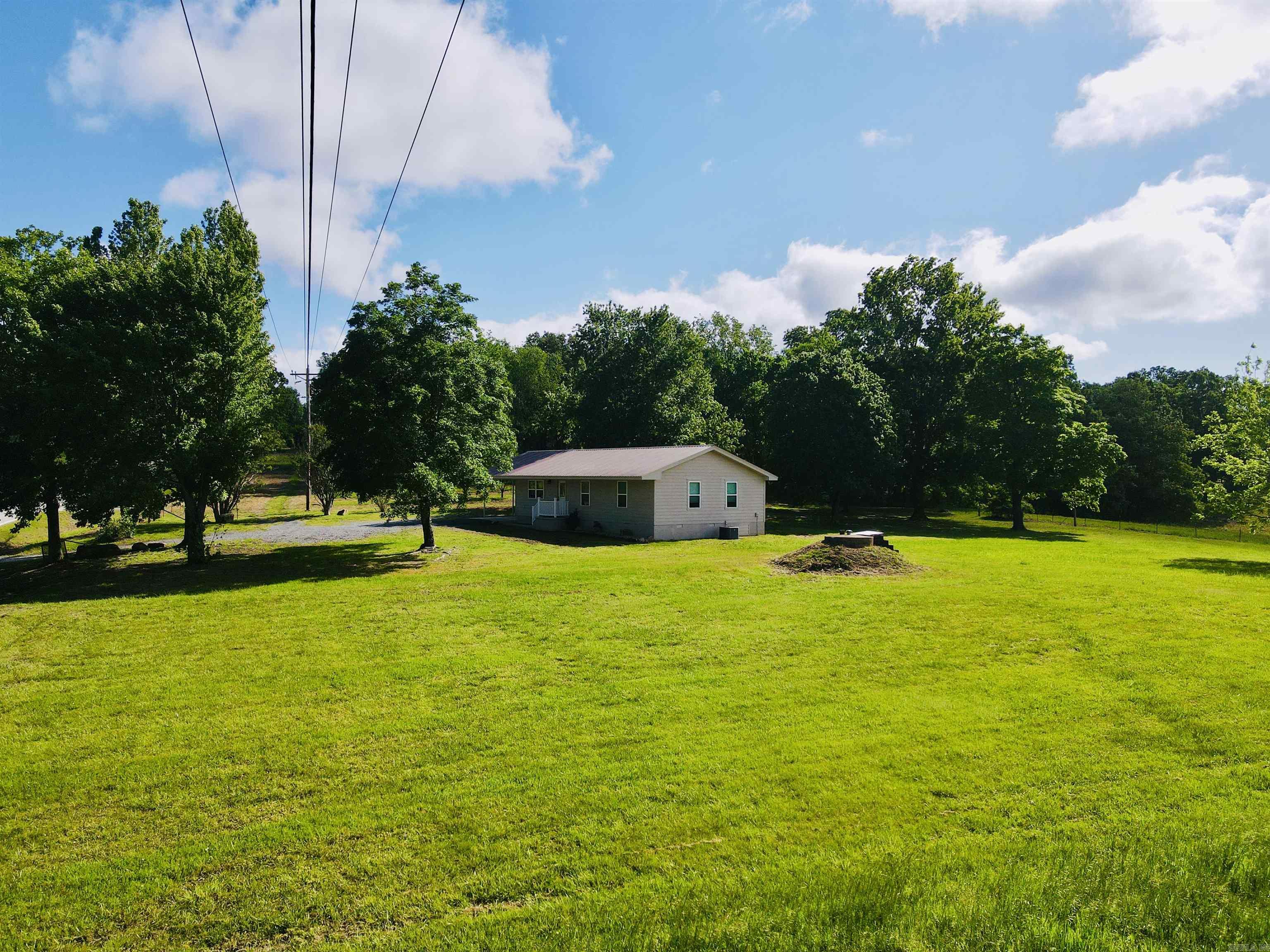 876 Highway 333 N.  Marshall, AR