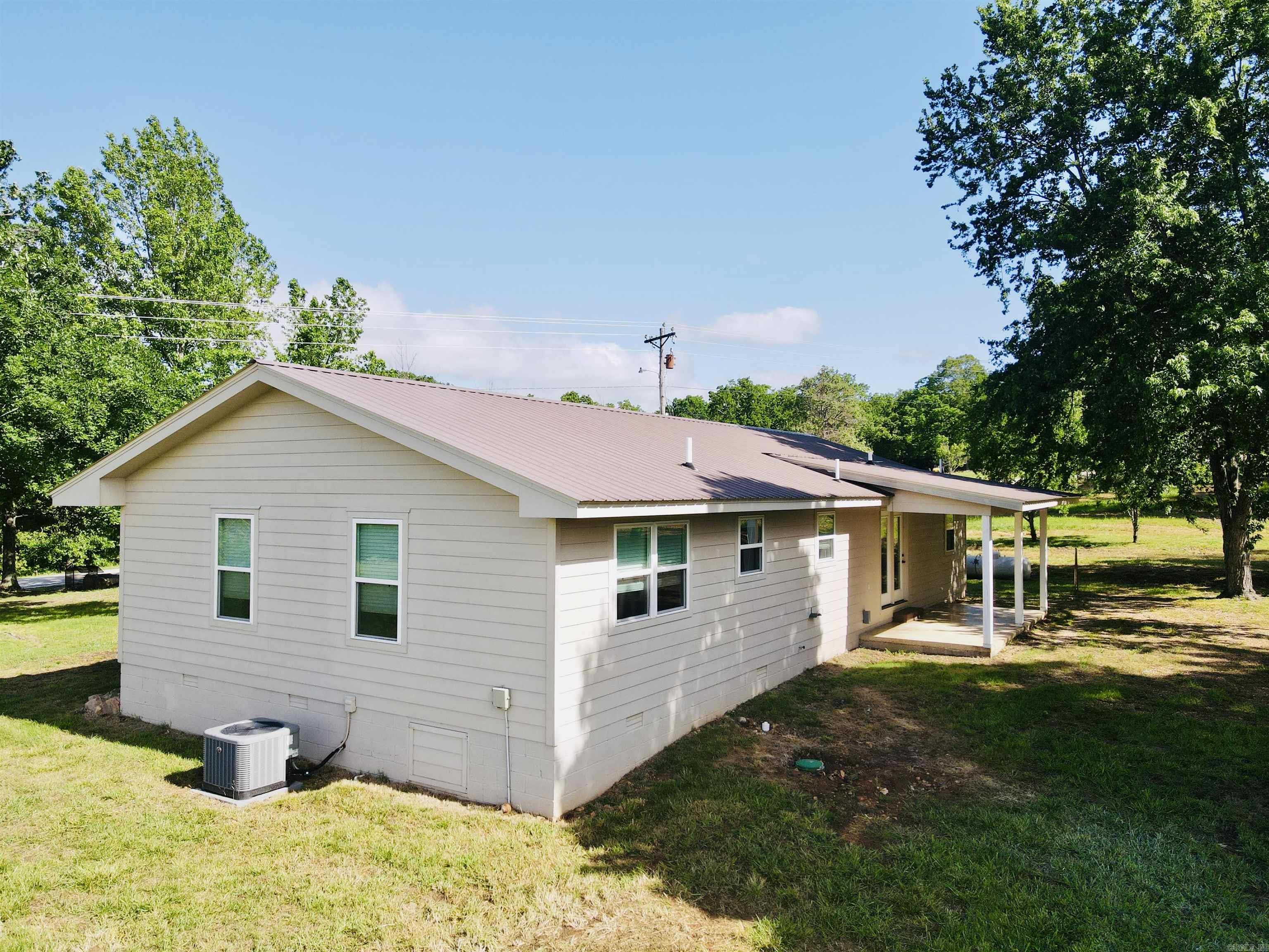 876 Highway 333 N.  Marshall, AR