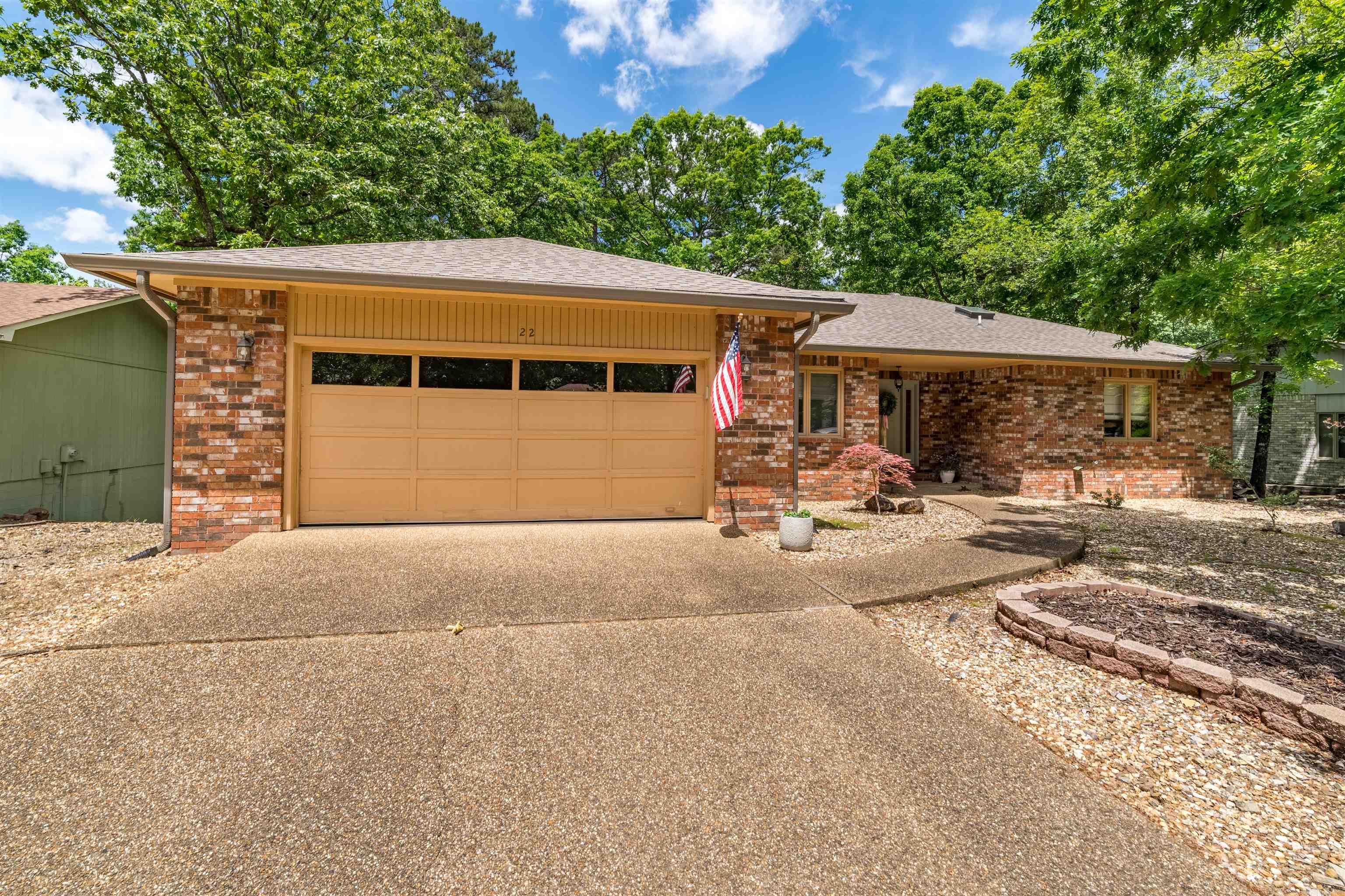 22 Laguna Way