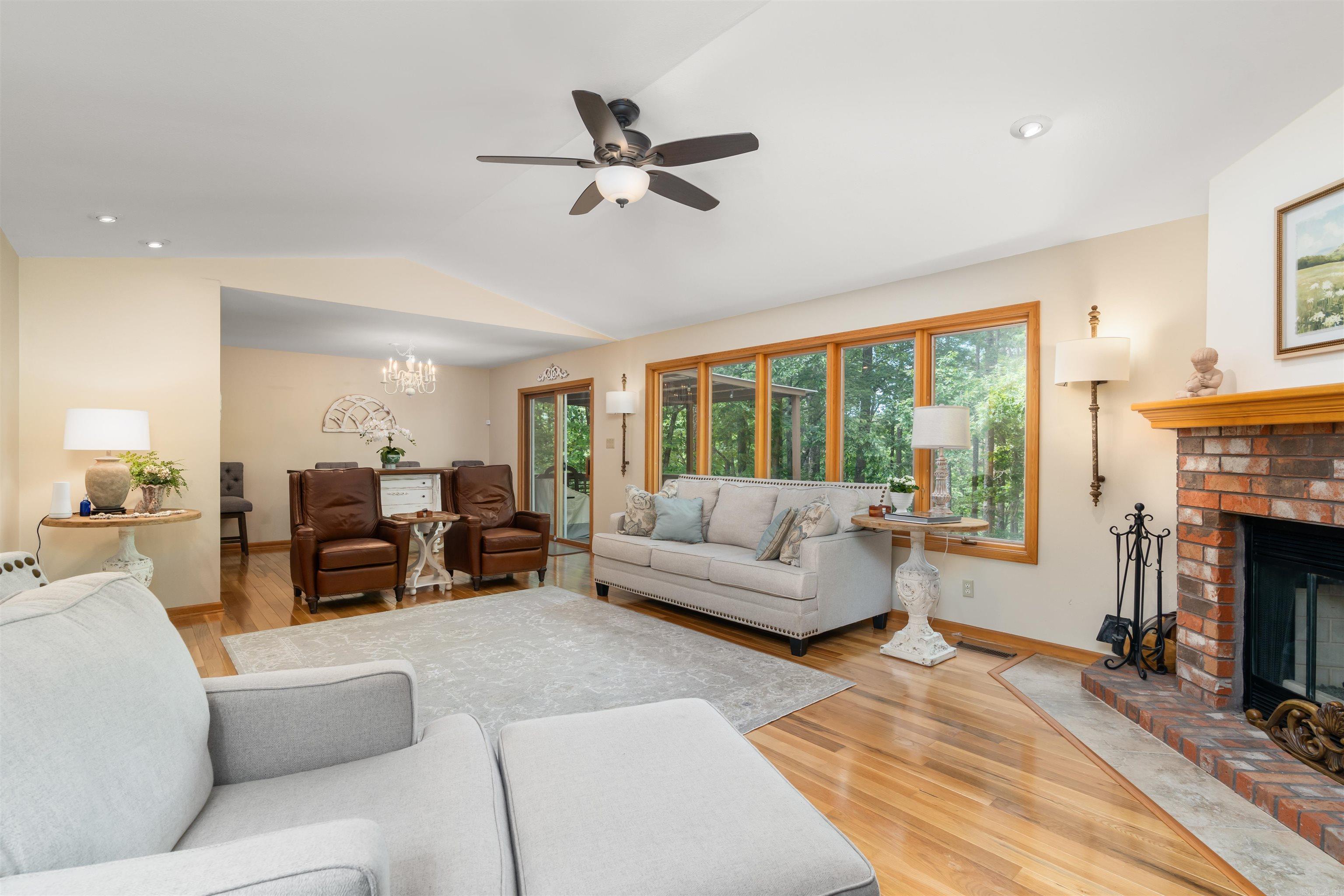 22 Laguna  Hot Springs Village, AR