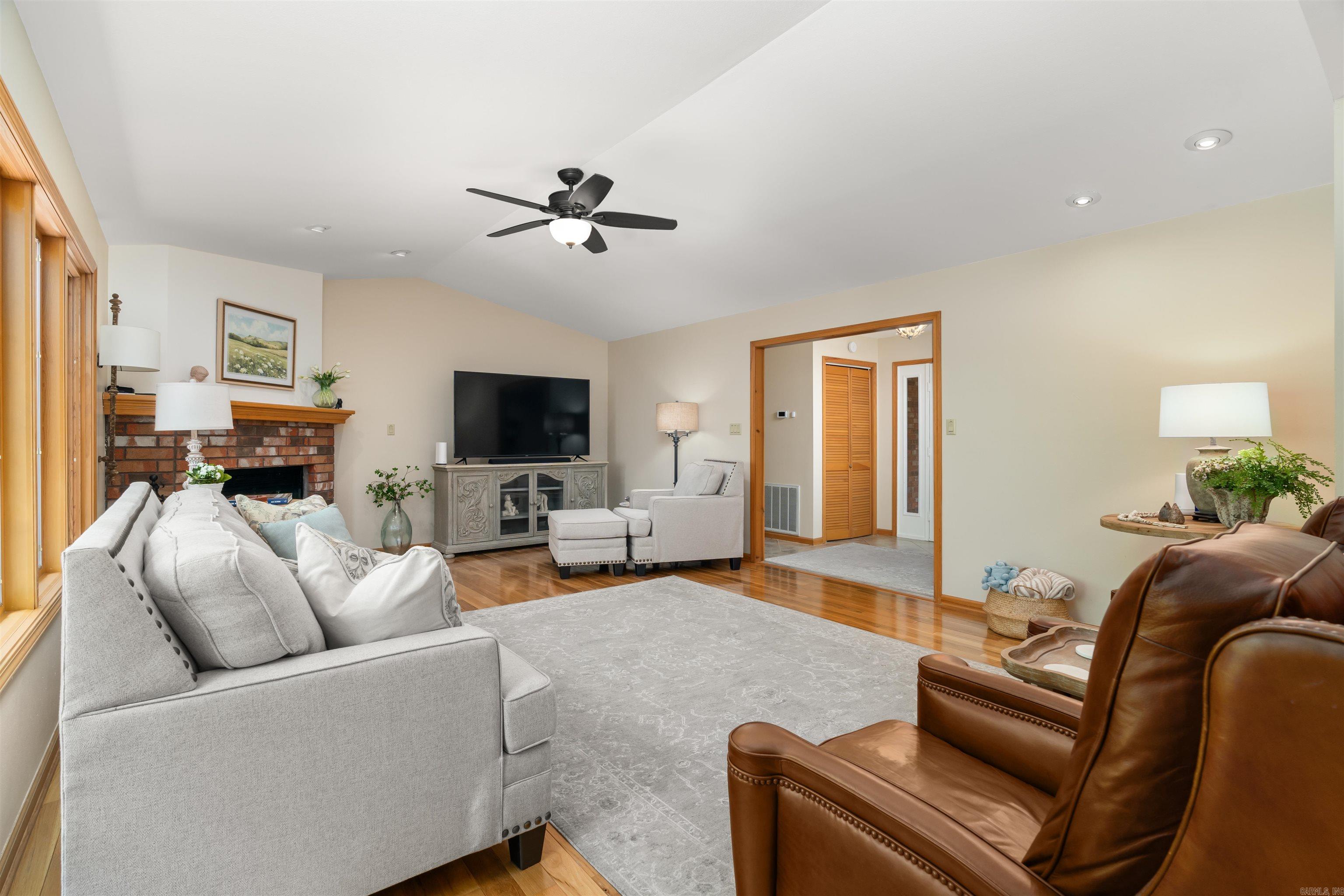 22 Laguna  Hot Springs Village, AR