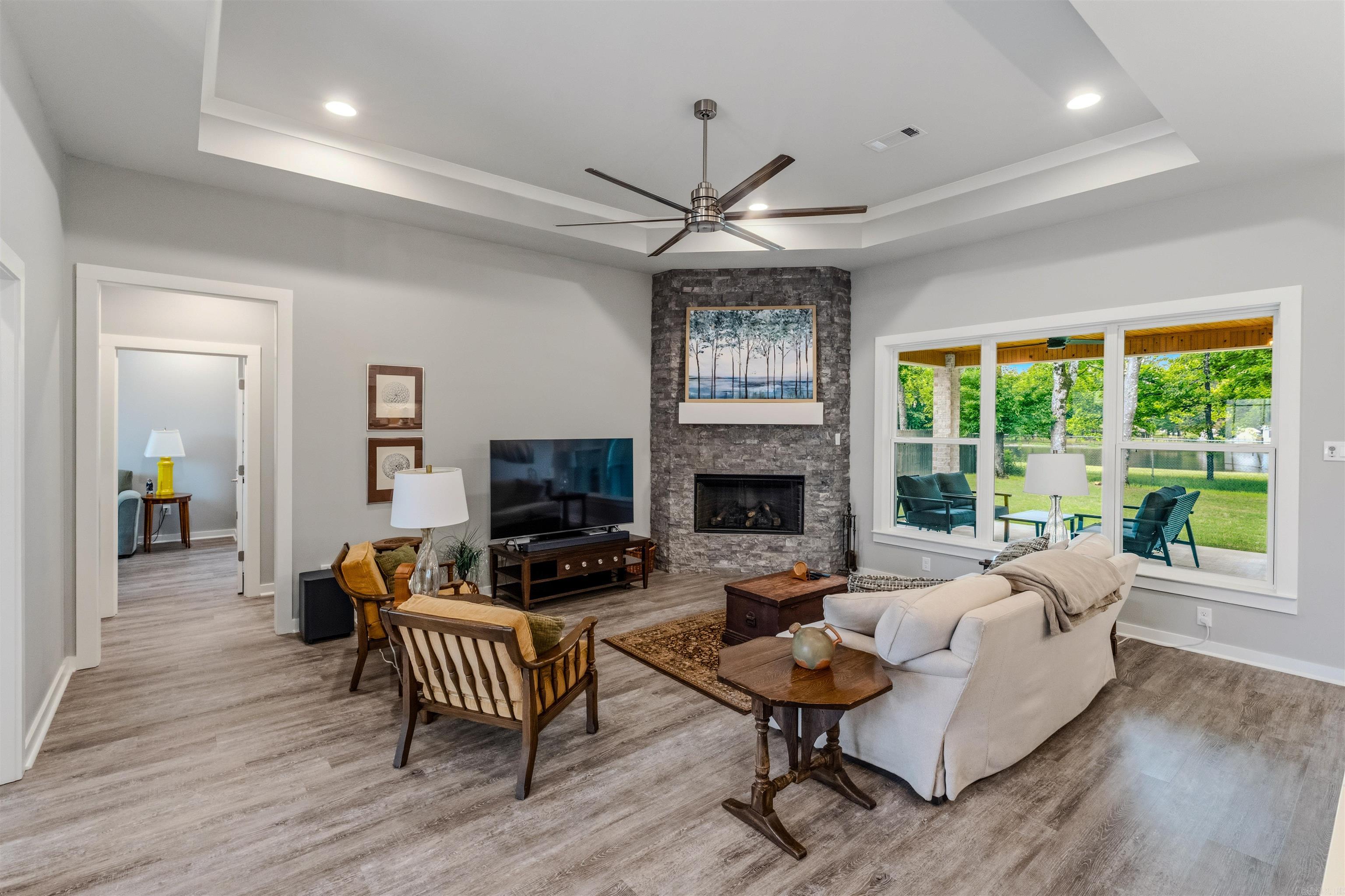 5112 Castaway Bay Dr  Benton, AR