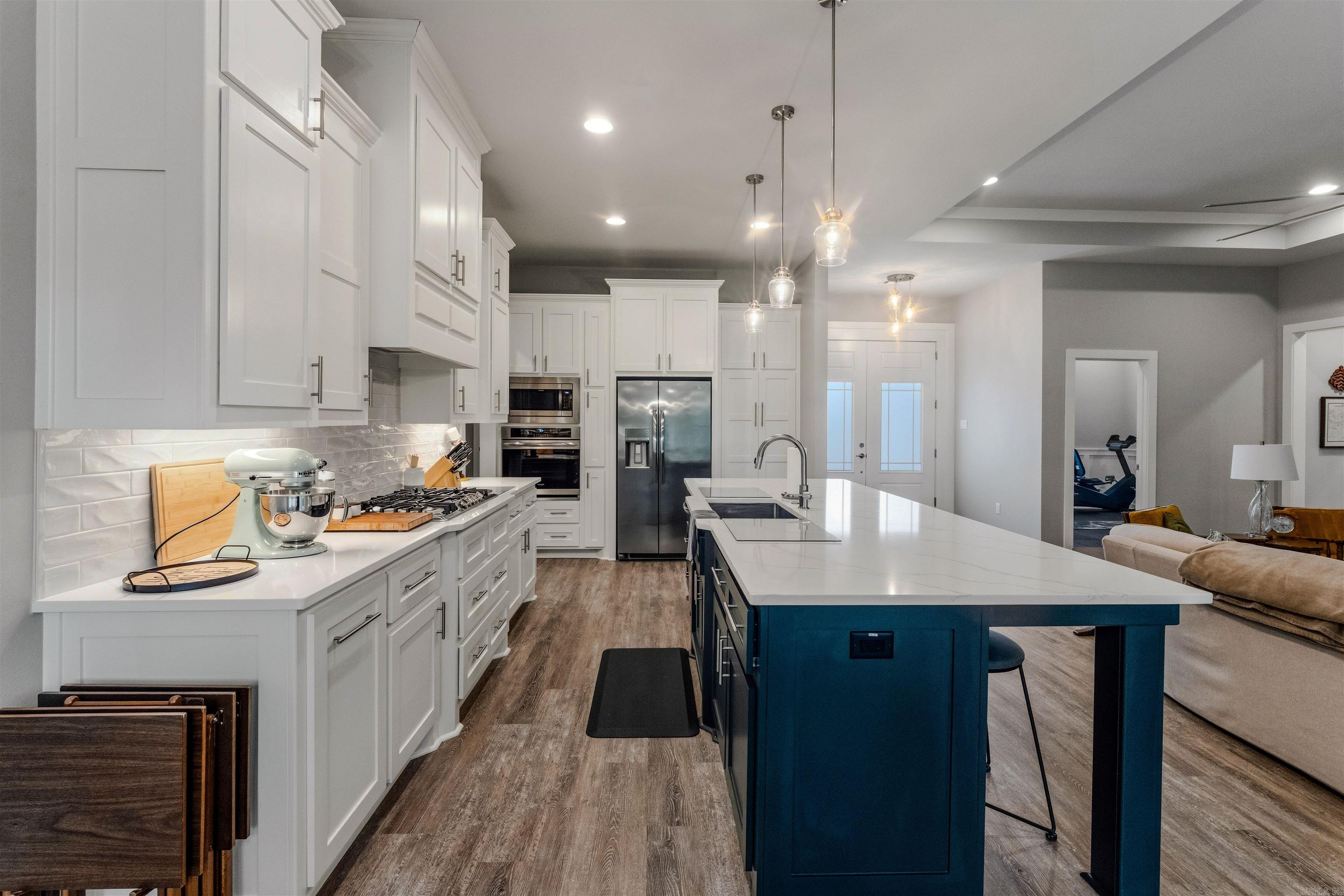 5112 Castaway Bay Dr  Benton, AR