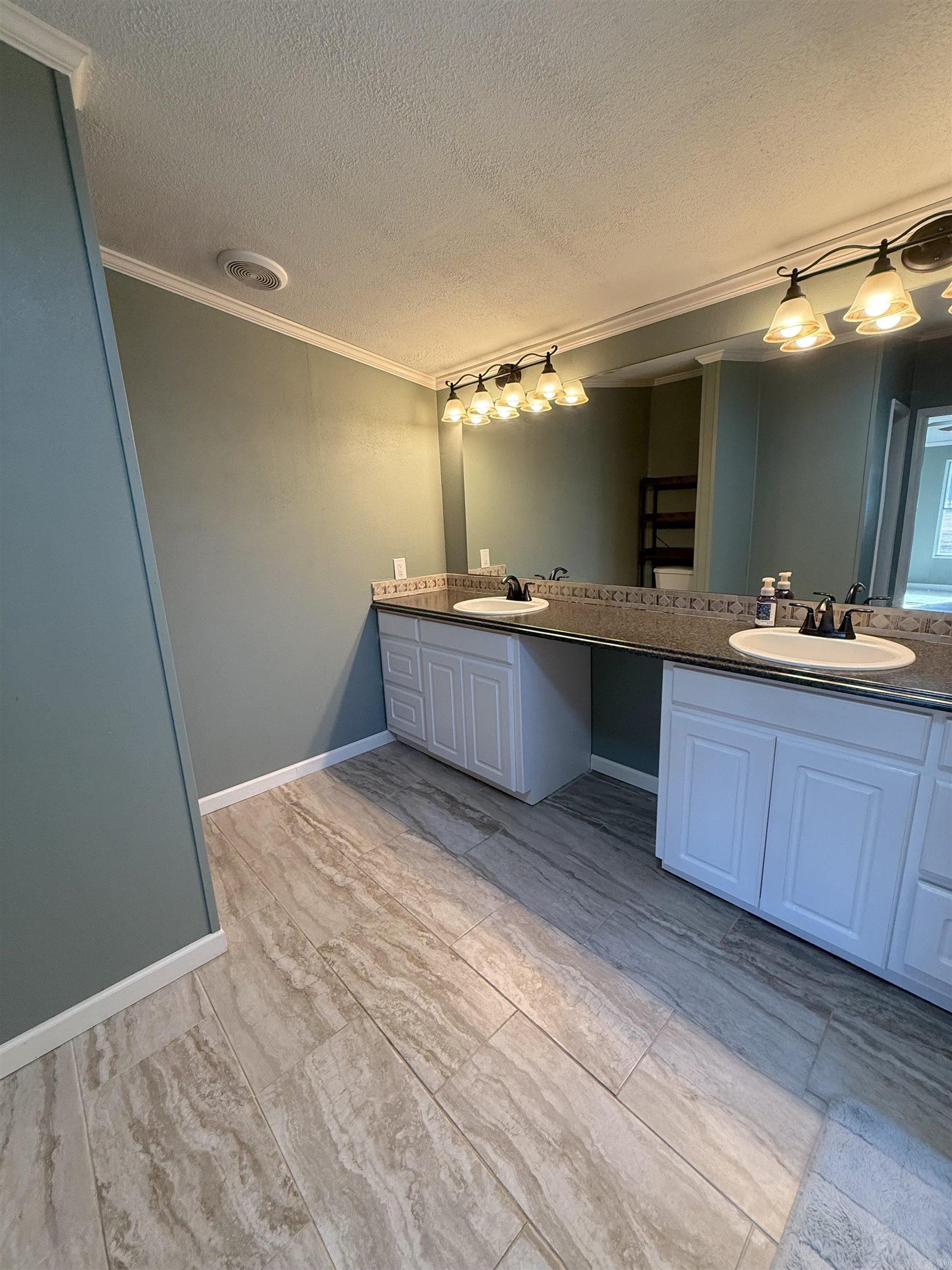 214 Shafer Trl  Austin, AR