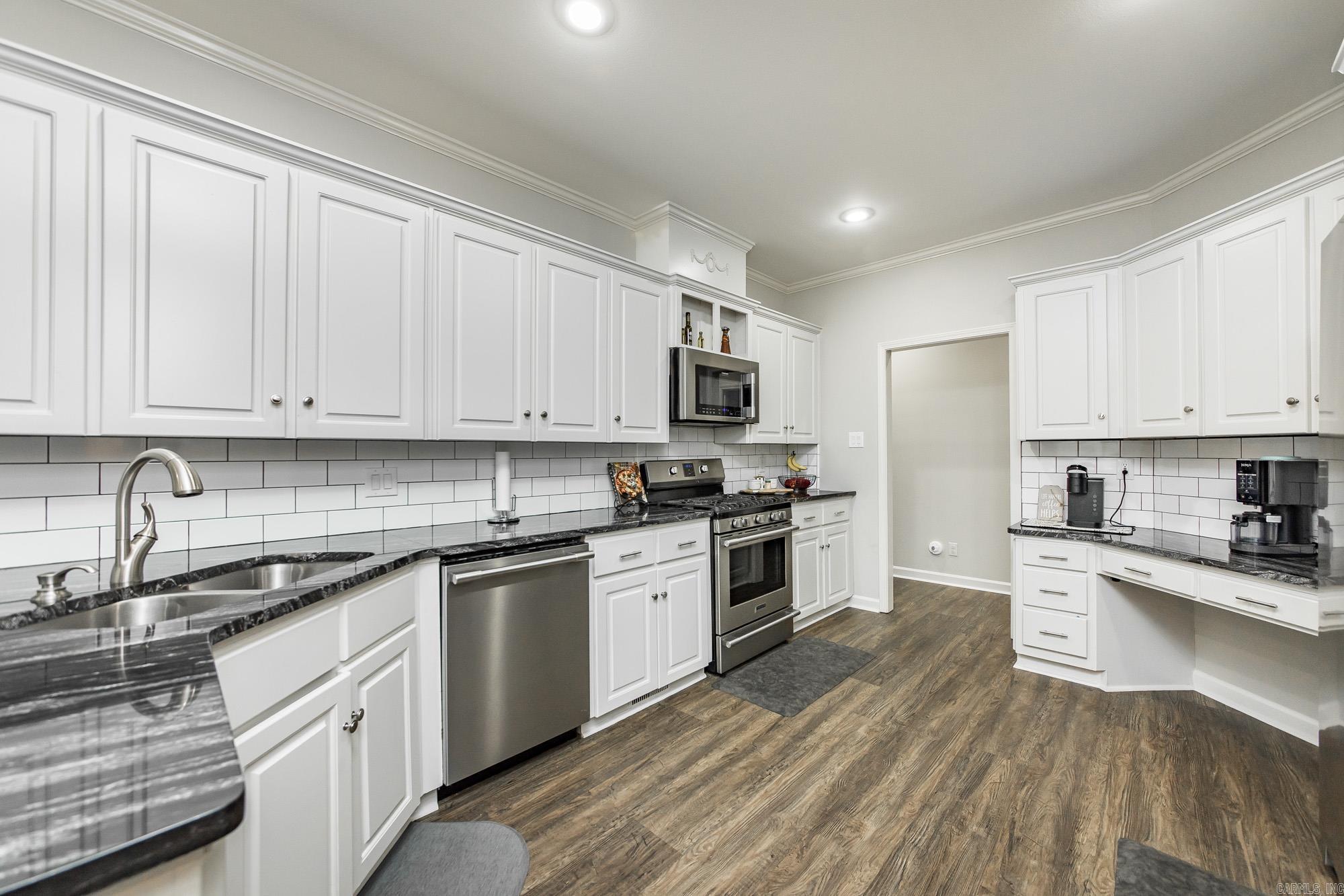 375 Lake Shore  Higden, AR