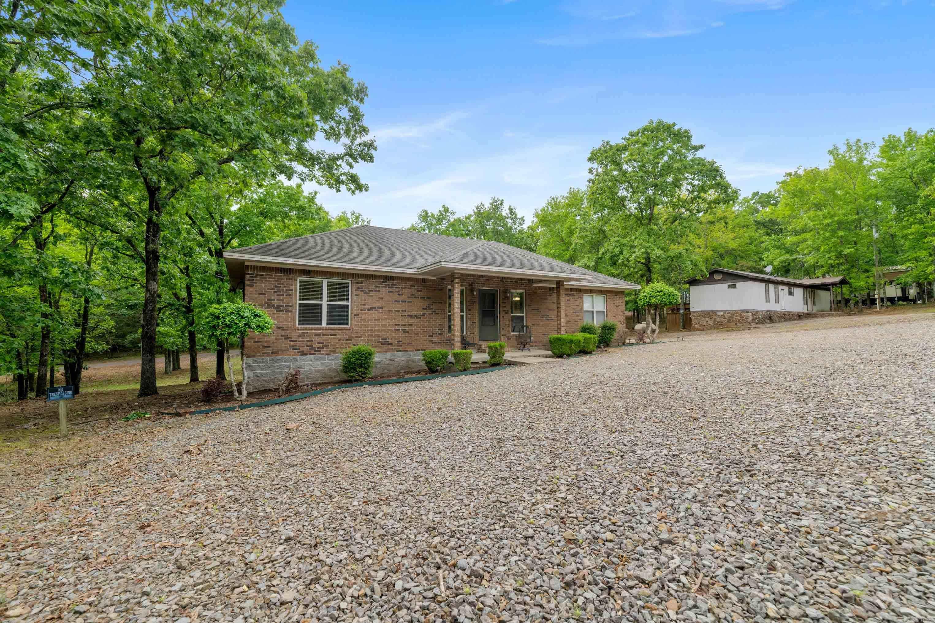 60 Highland Rd  Tumbling Shoals, AR