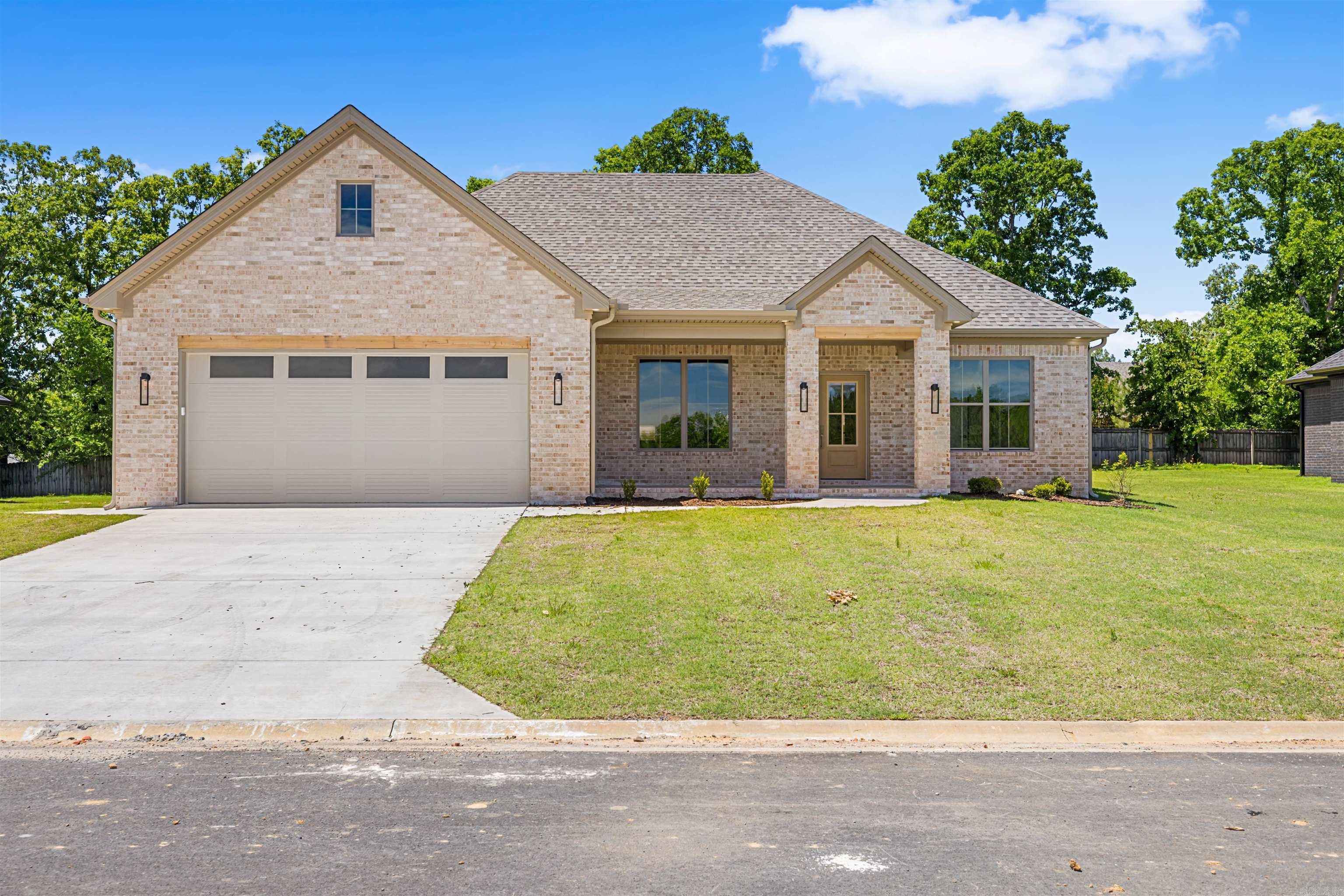 742  Grand Valley  Austin, AR