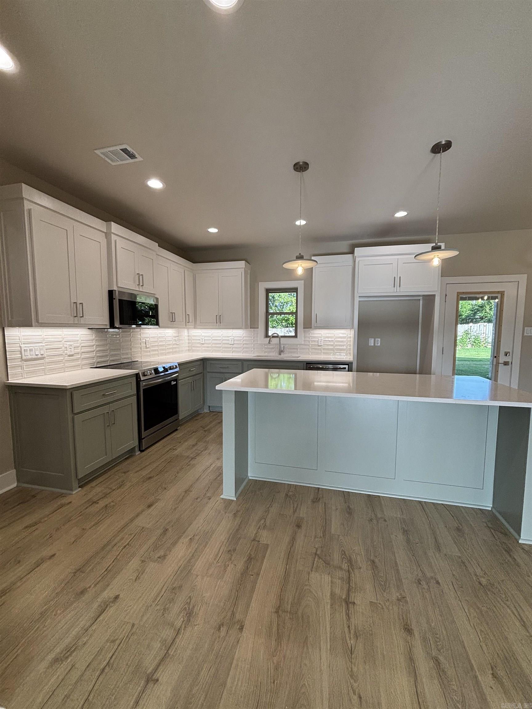 742 Grand Valley  Austin, AR