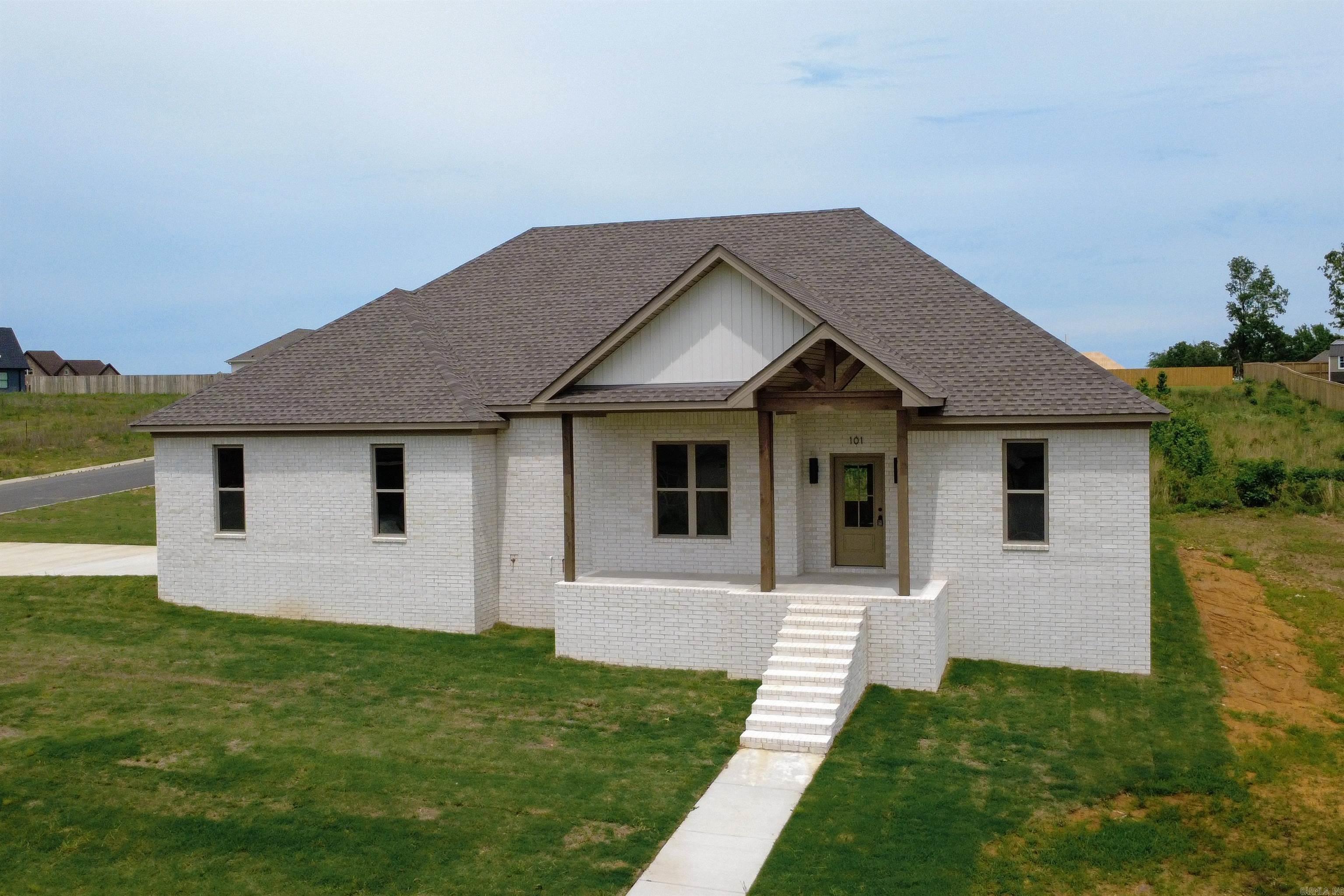 101 Barton  Beebe, AR