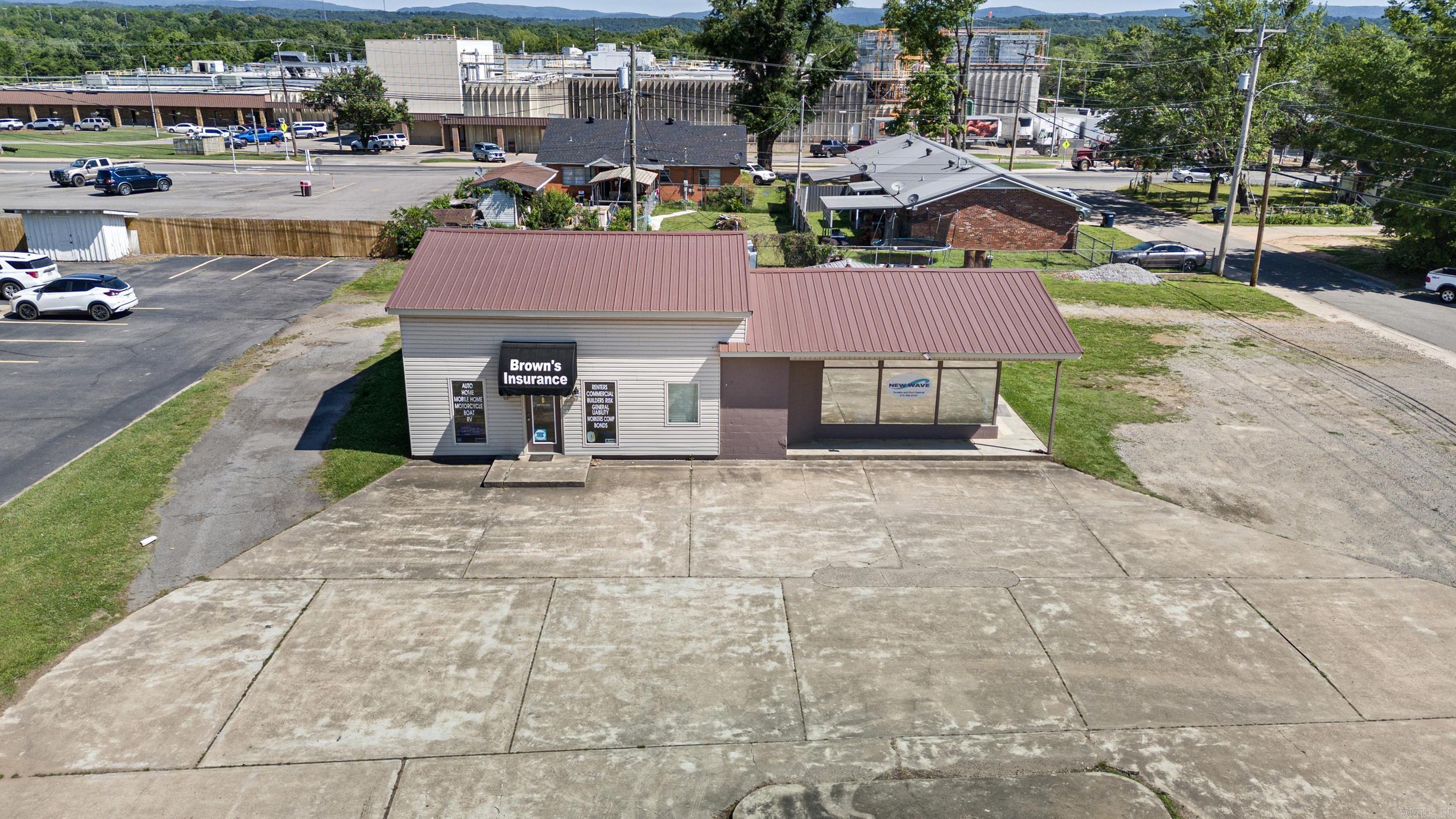 309 E Main St  Clarksville, AR