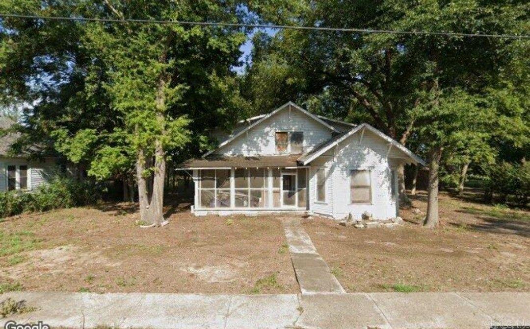 1130 Clifton  Conway, AR