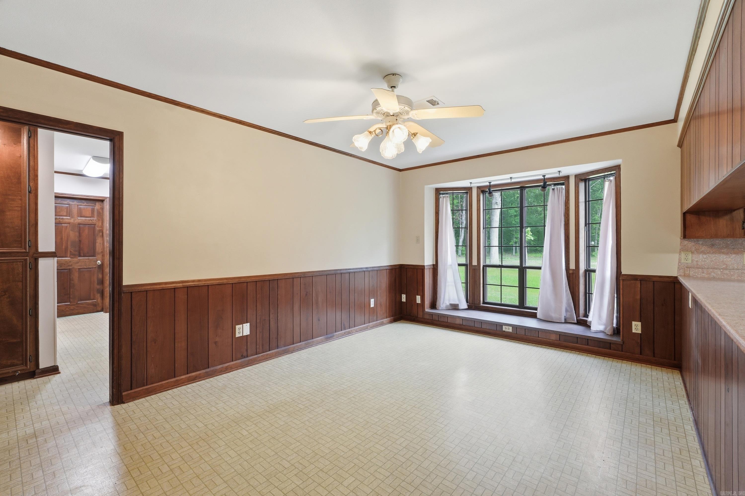38 Garrett  Greenbrier, AR