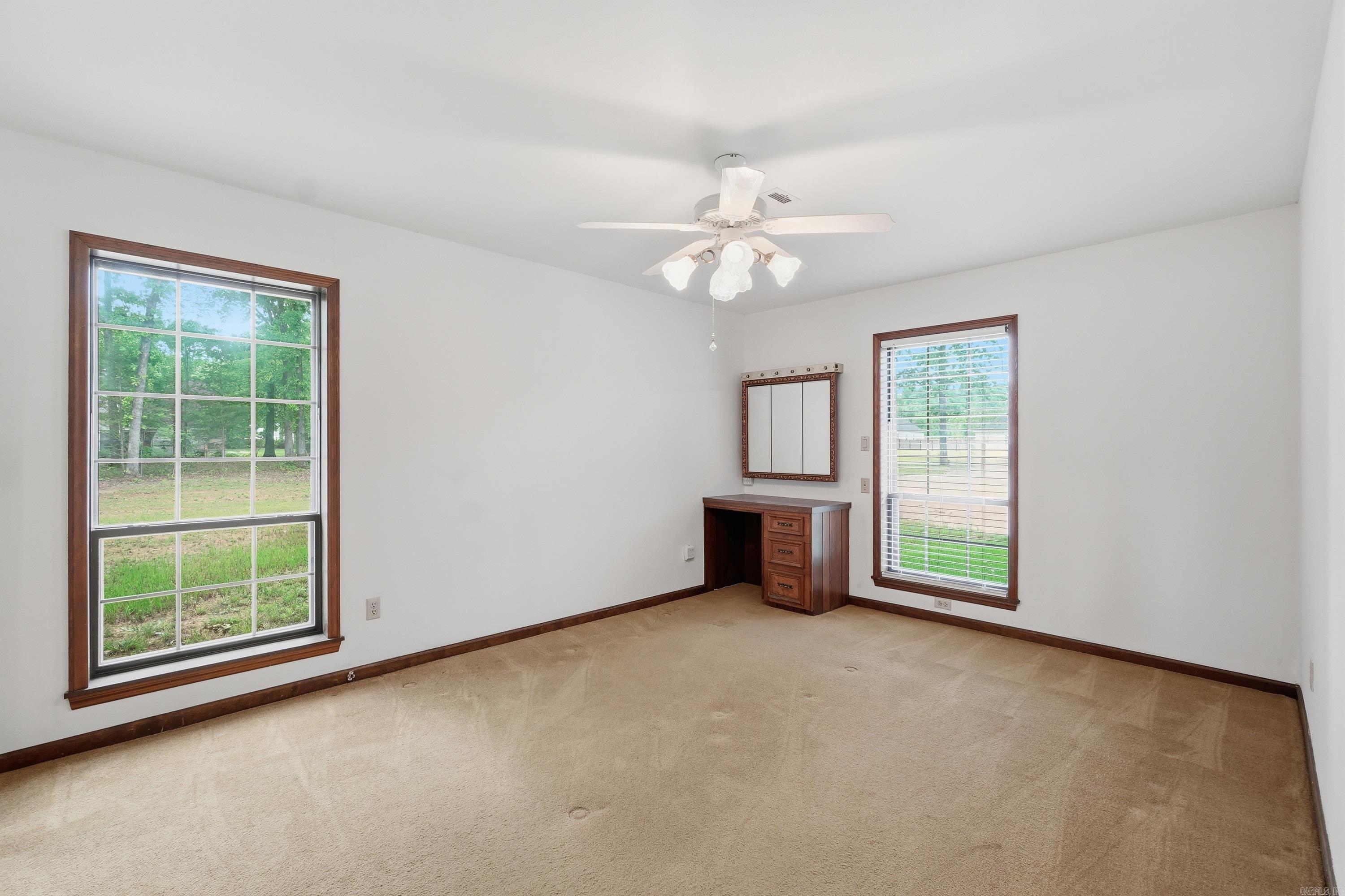 38 Garrett  Greenbrier, AR