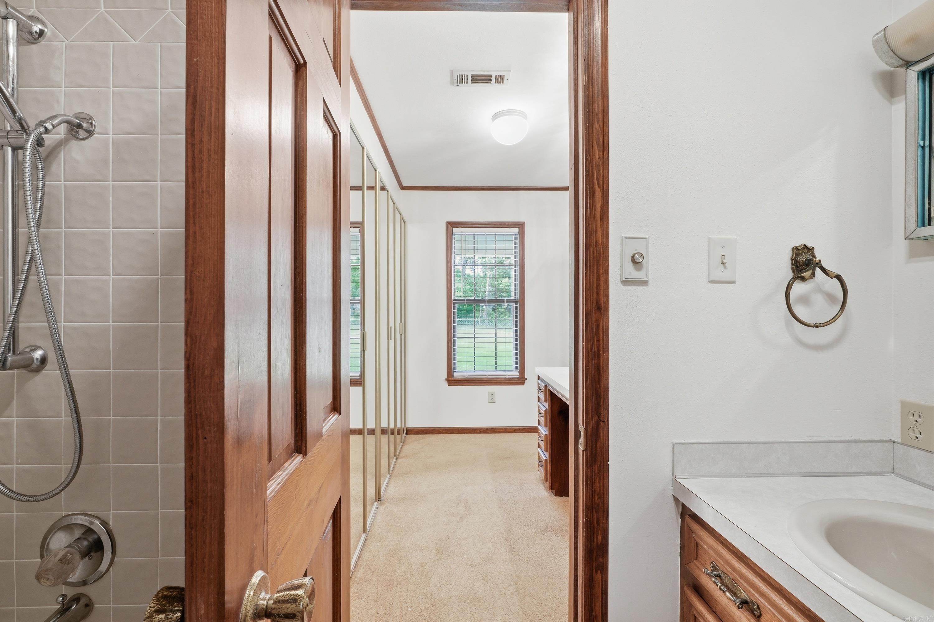 38 Garrett  Greenbrier, AR