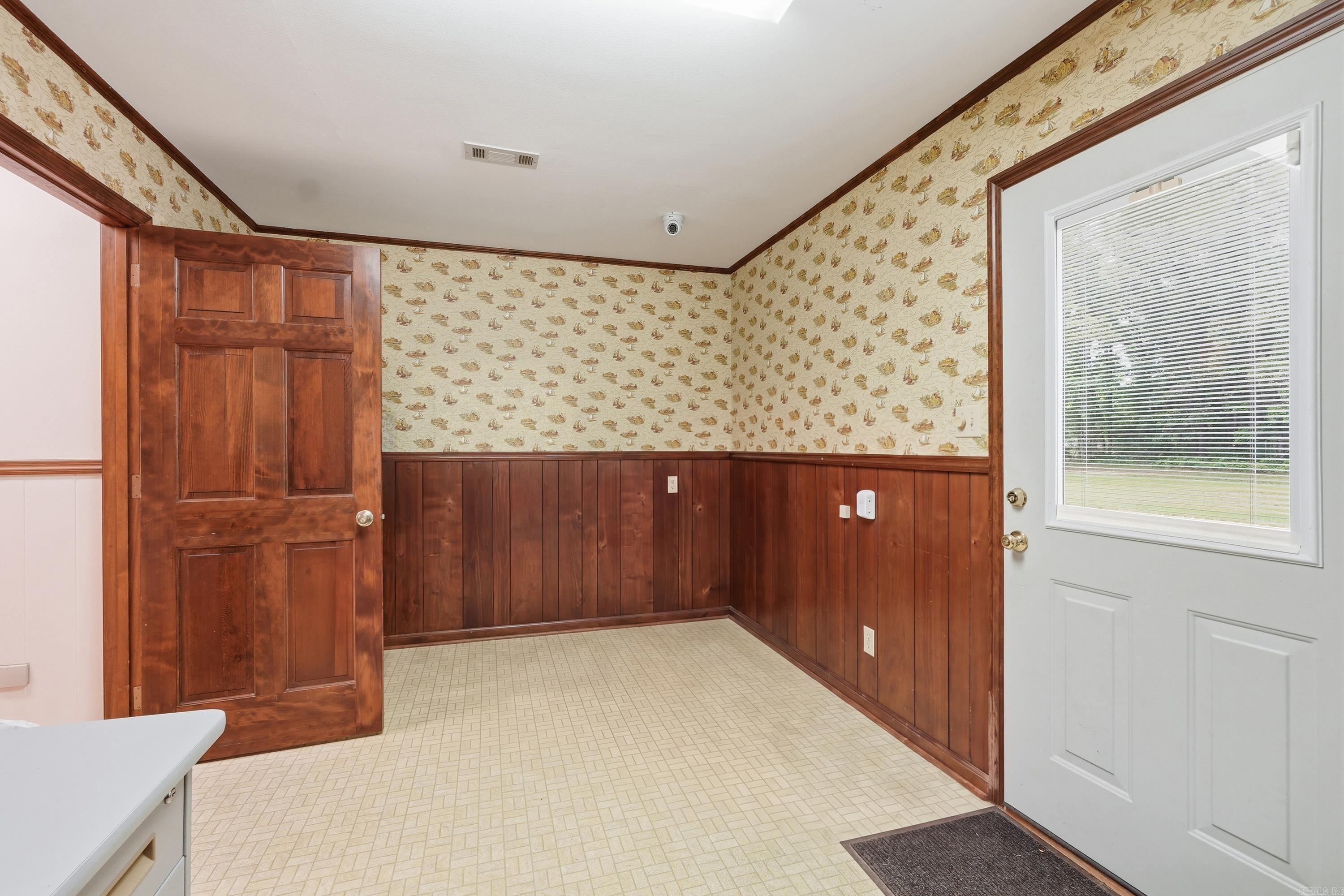 38 Garrett  Greenbrier, AR