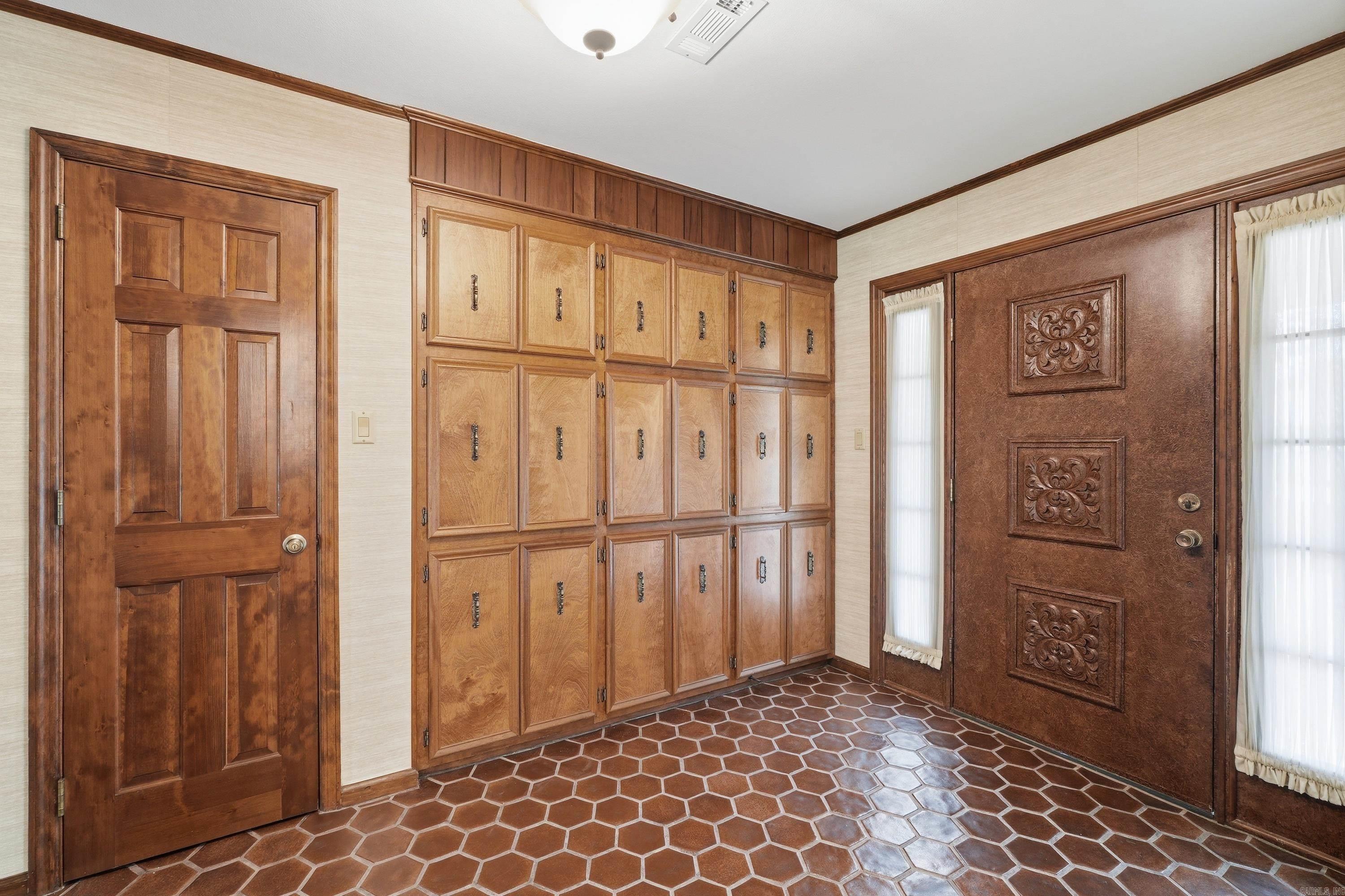 38 Garrett  Greenbrier, AR