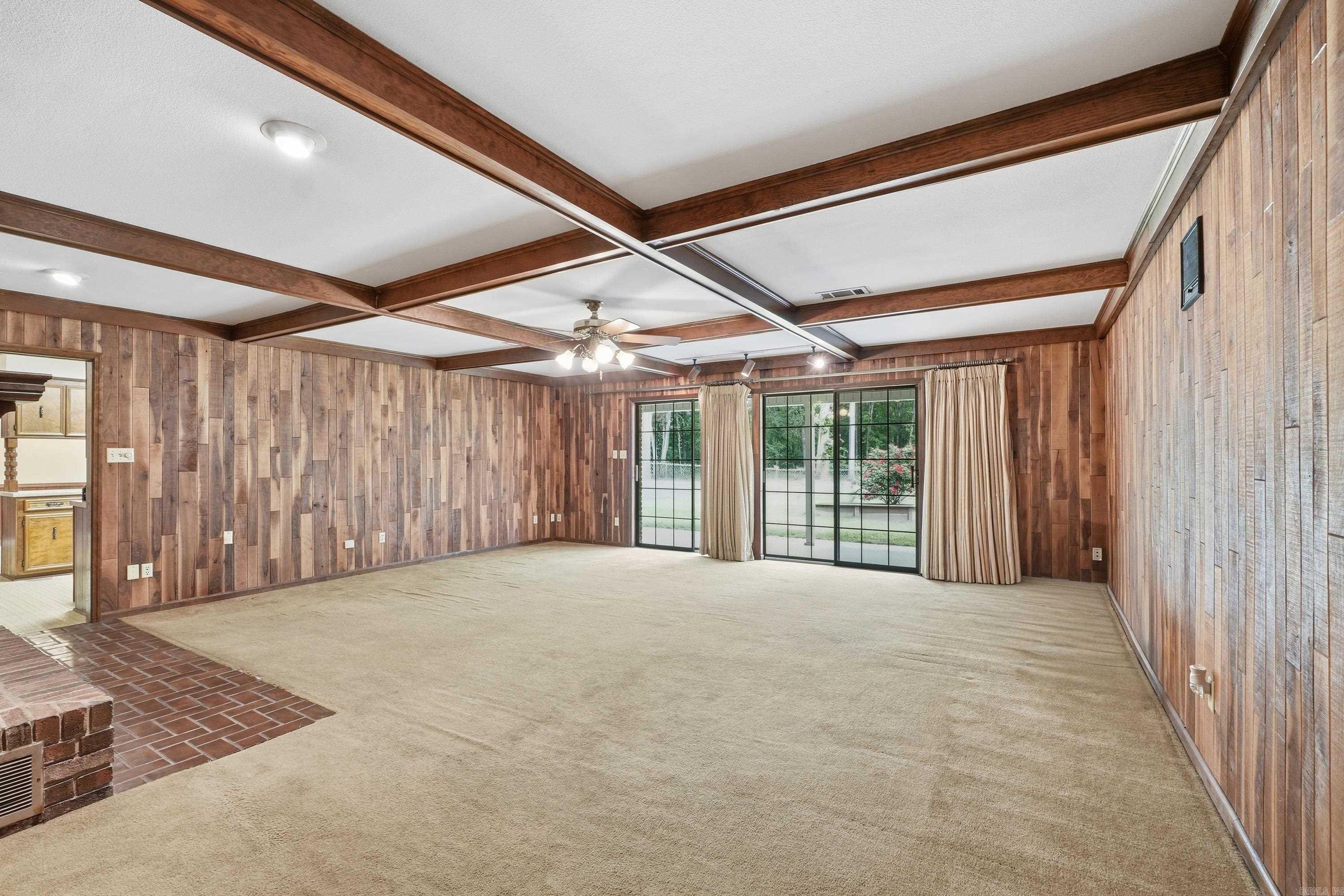 38 Garrett  Greenbrier, AR
