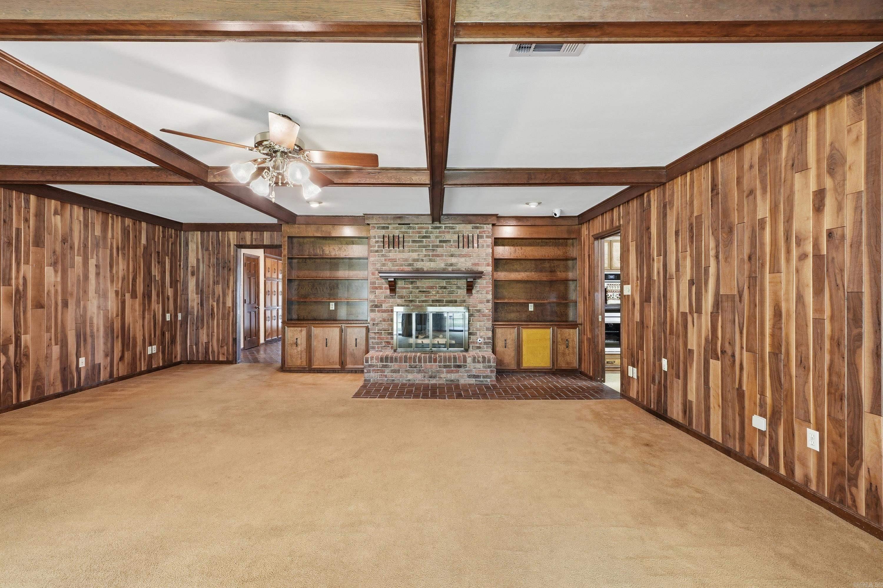 38 Garrett  Greenbrier, AR