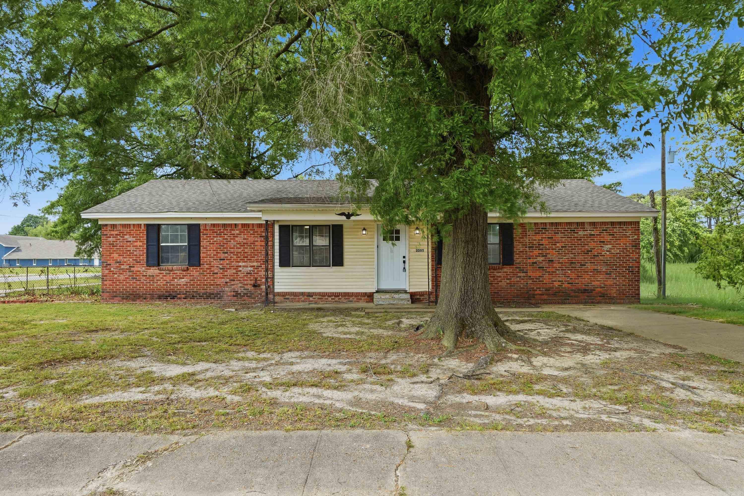 2505 Fairfield  Jonesboro, AR