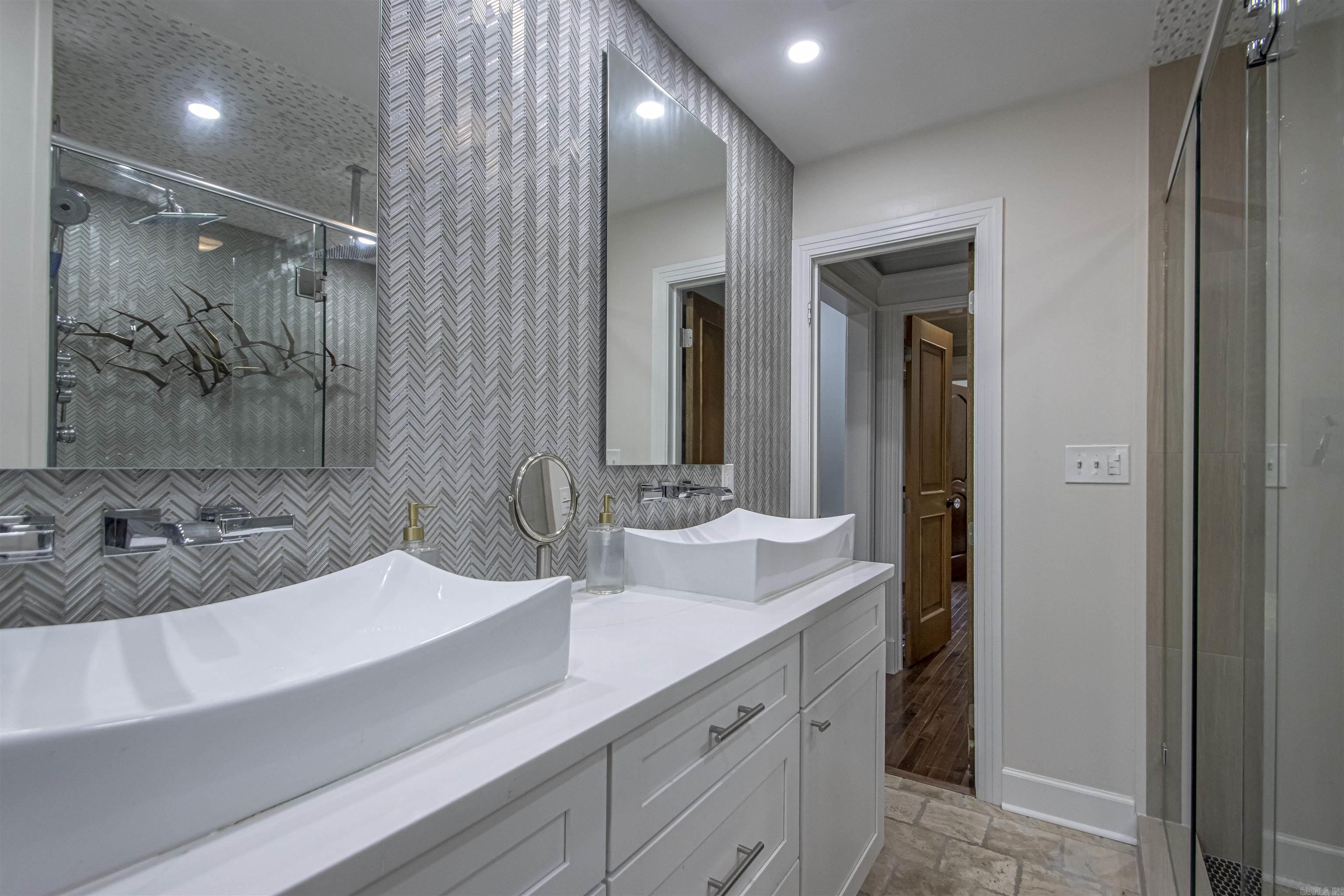 121 White Oak  Little Rock, AR