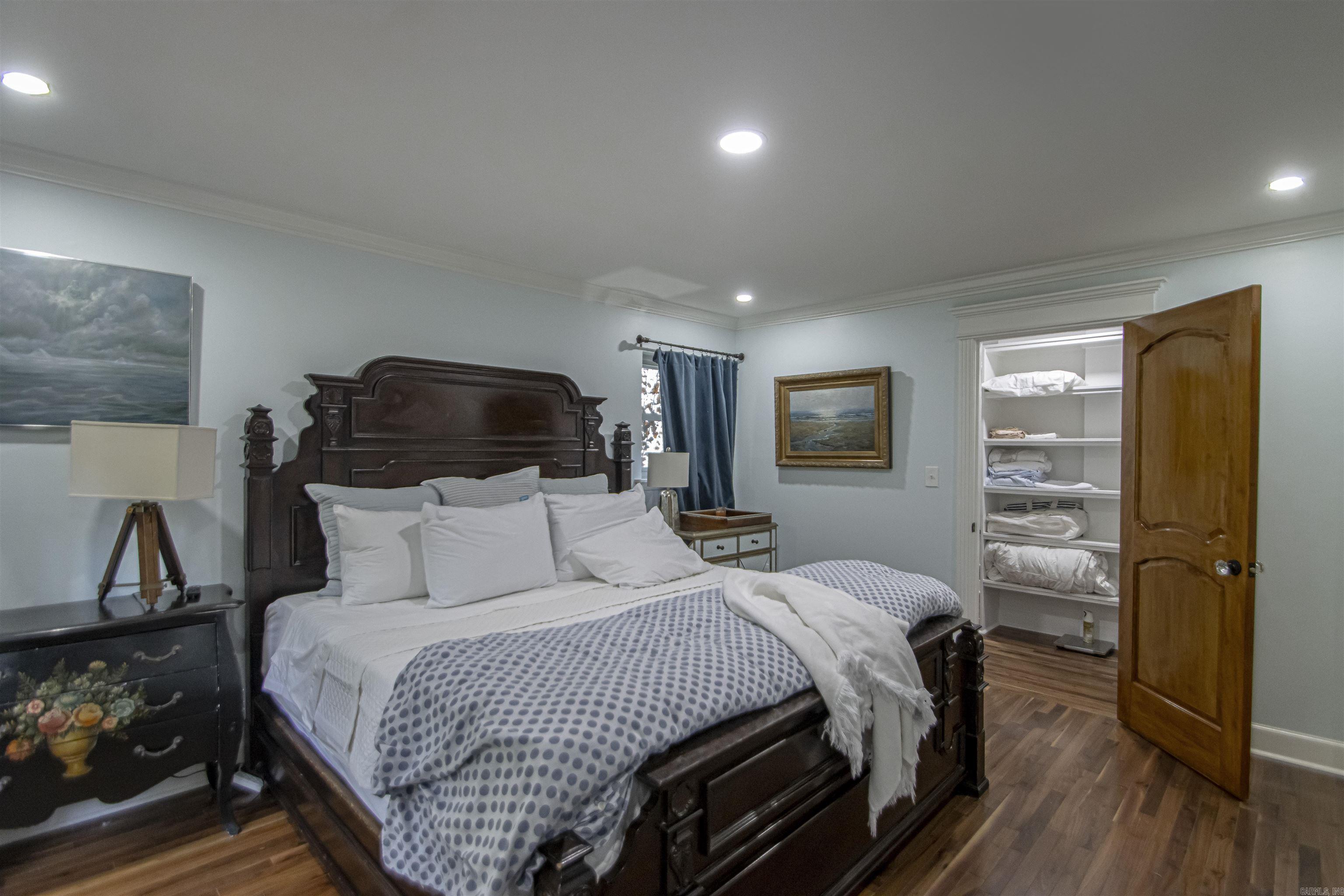 121 White Oak  Little Rock, AR