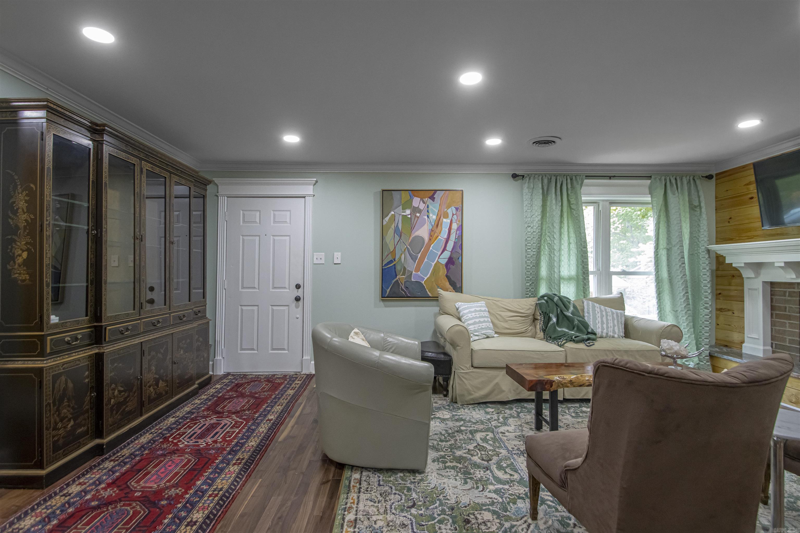 121 White Oak  Little Rock, AR