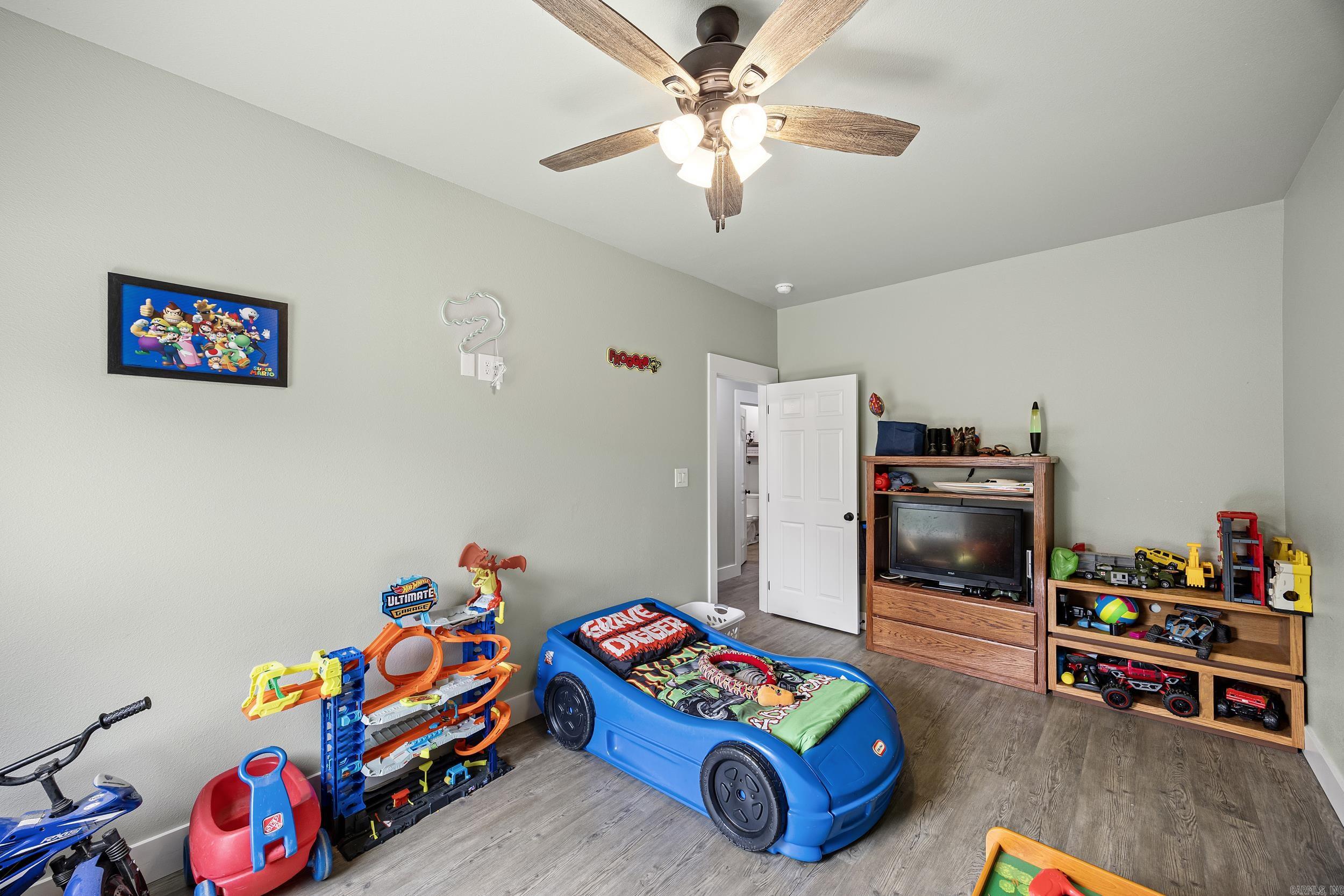 87 Randall  Russellville, AR