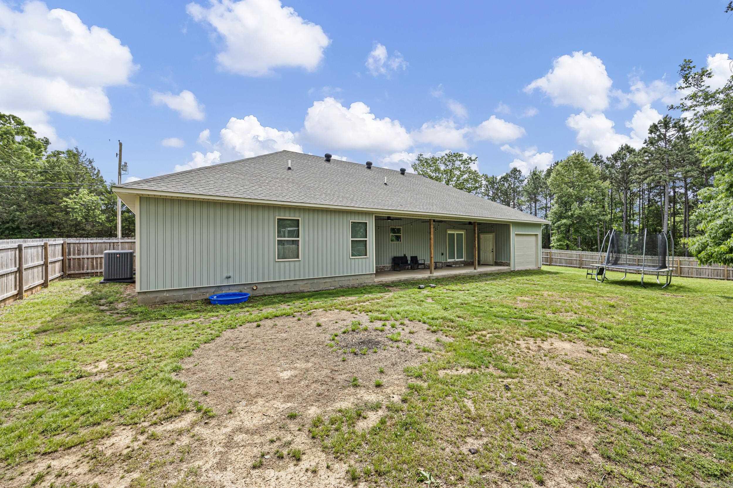 87 Randall  Russellville, AR