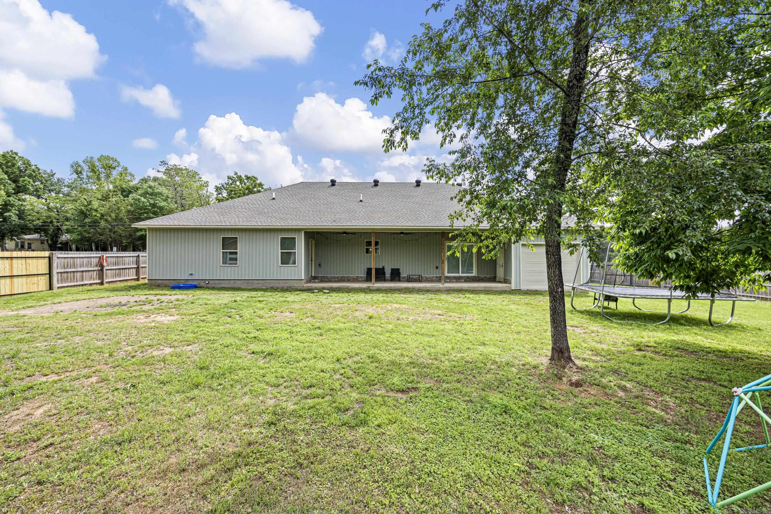 87 Randall  Russellville, AR