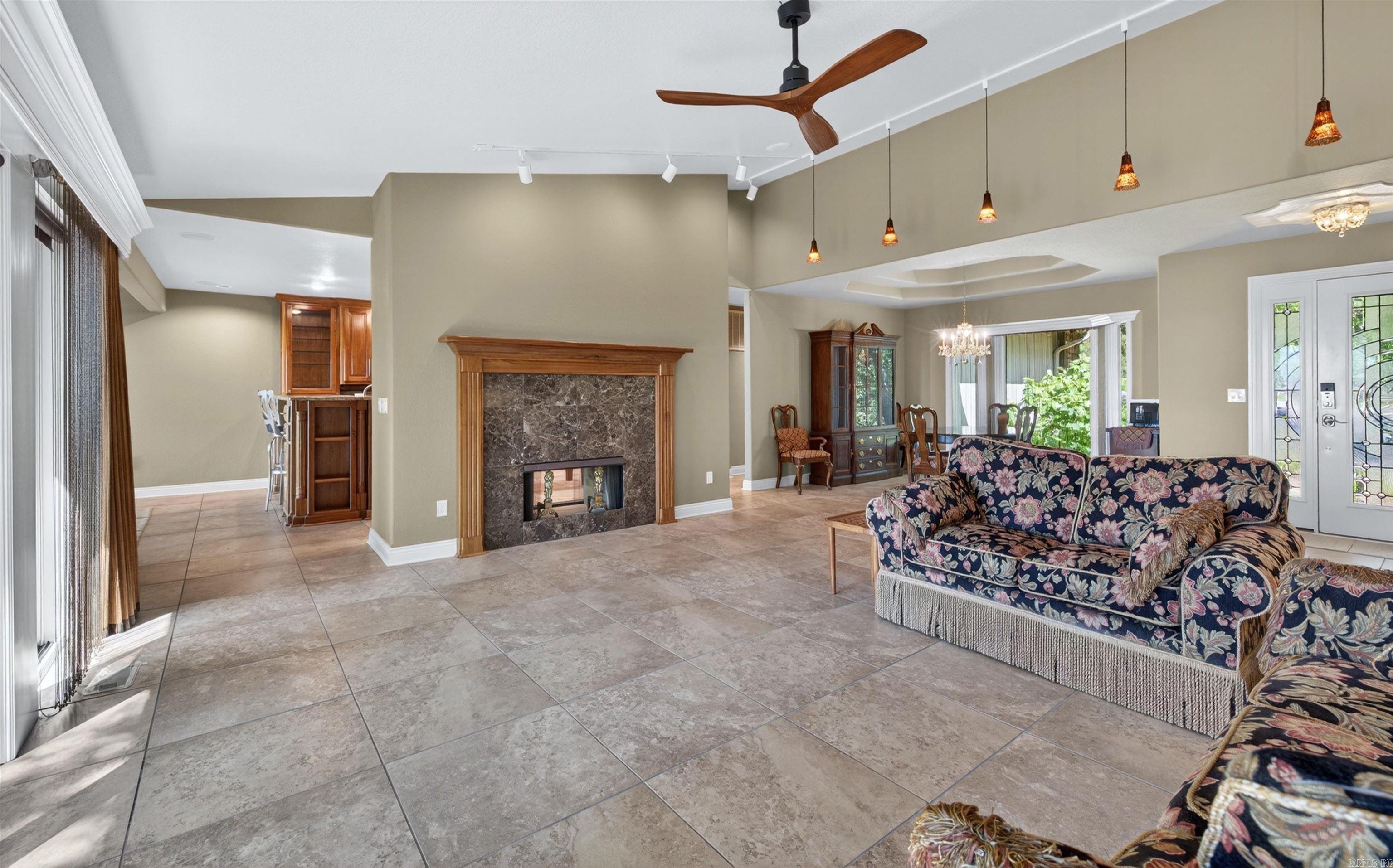99 Castano  Hot Springs Village, AR