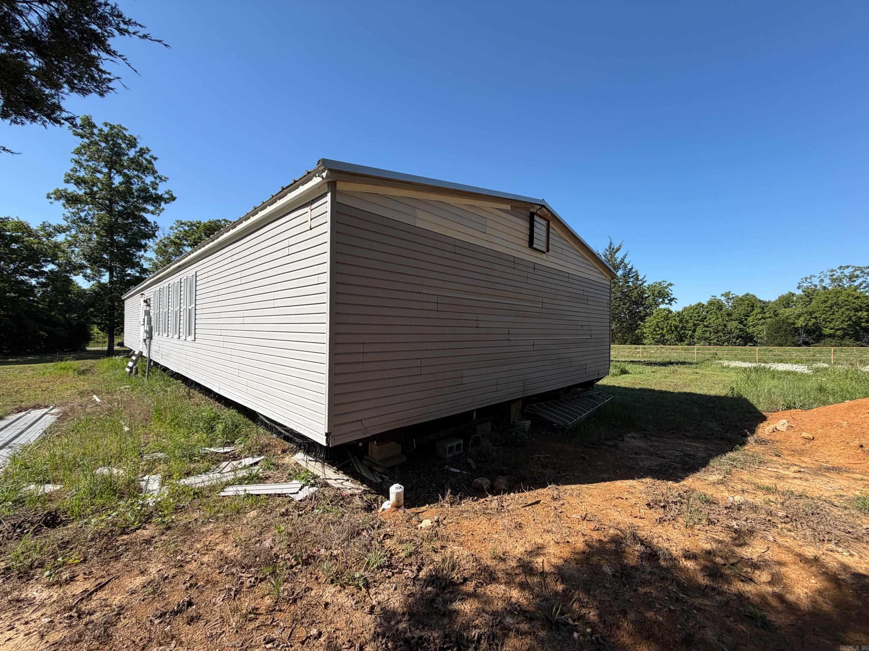 3142 hwy 167  Ash Flat, AR