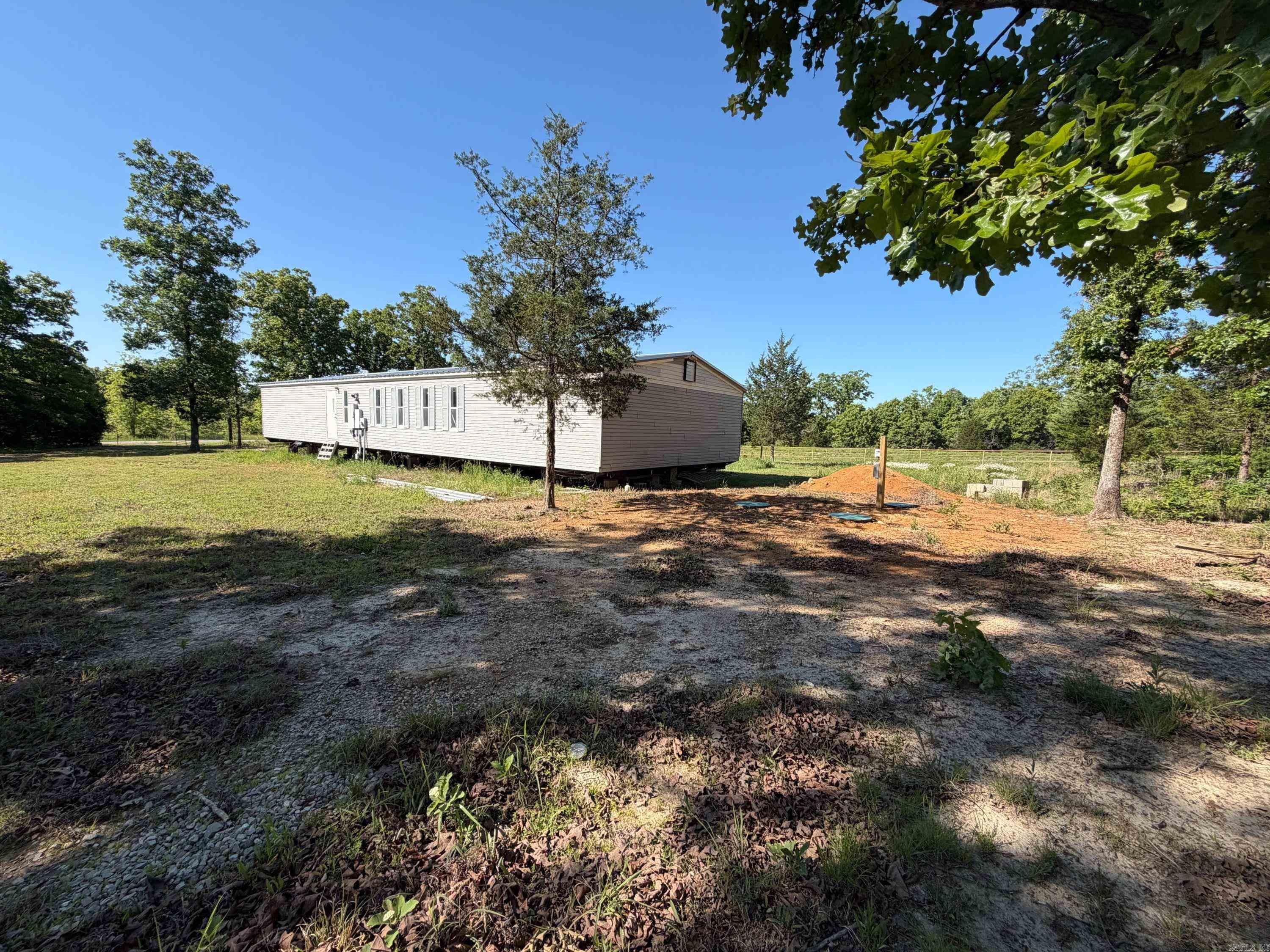 3142 hwy 167  Ash Flat, AR