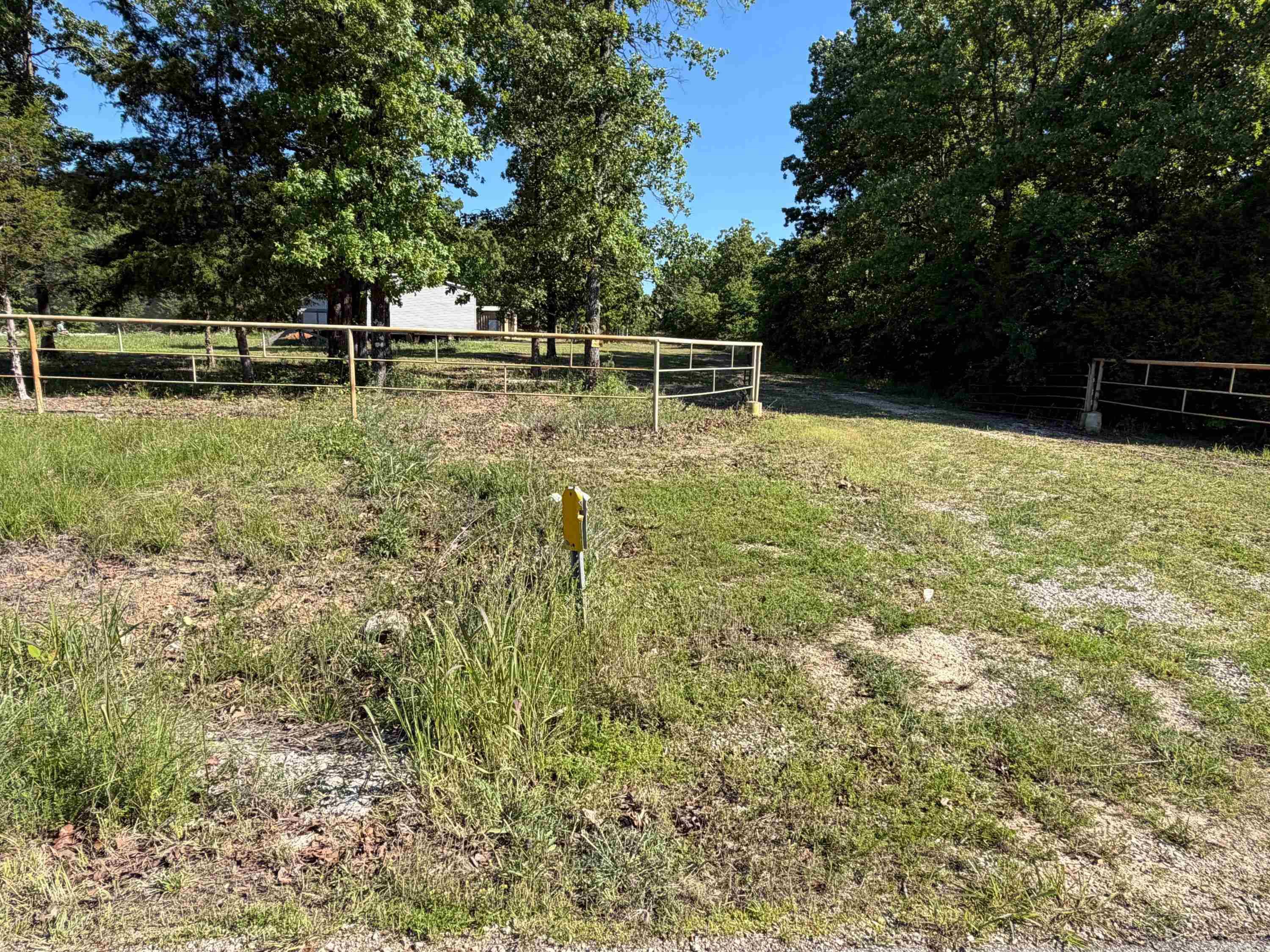 3142 hwy 167  Ash Flat, AR