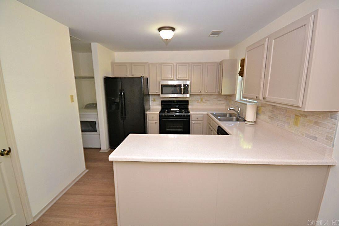 50 Meadow Ridge  Maumelle, AR