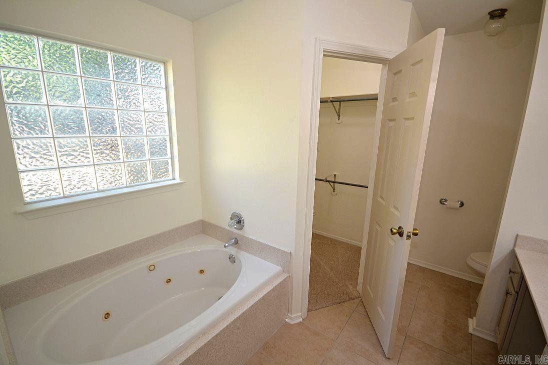 50 Meadow Ridge  Maumelle, AR