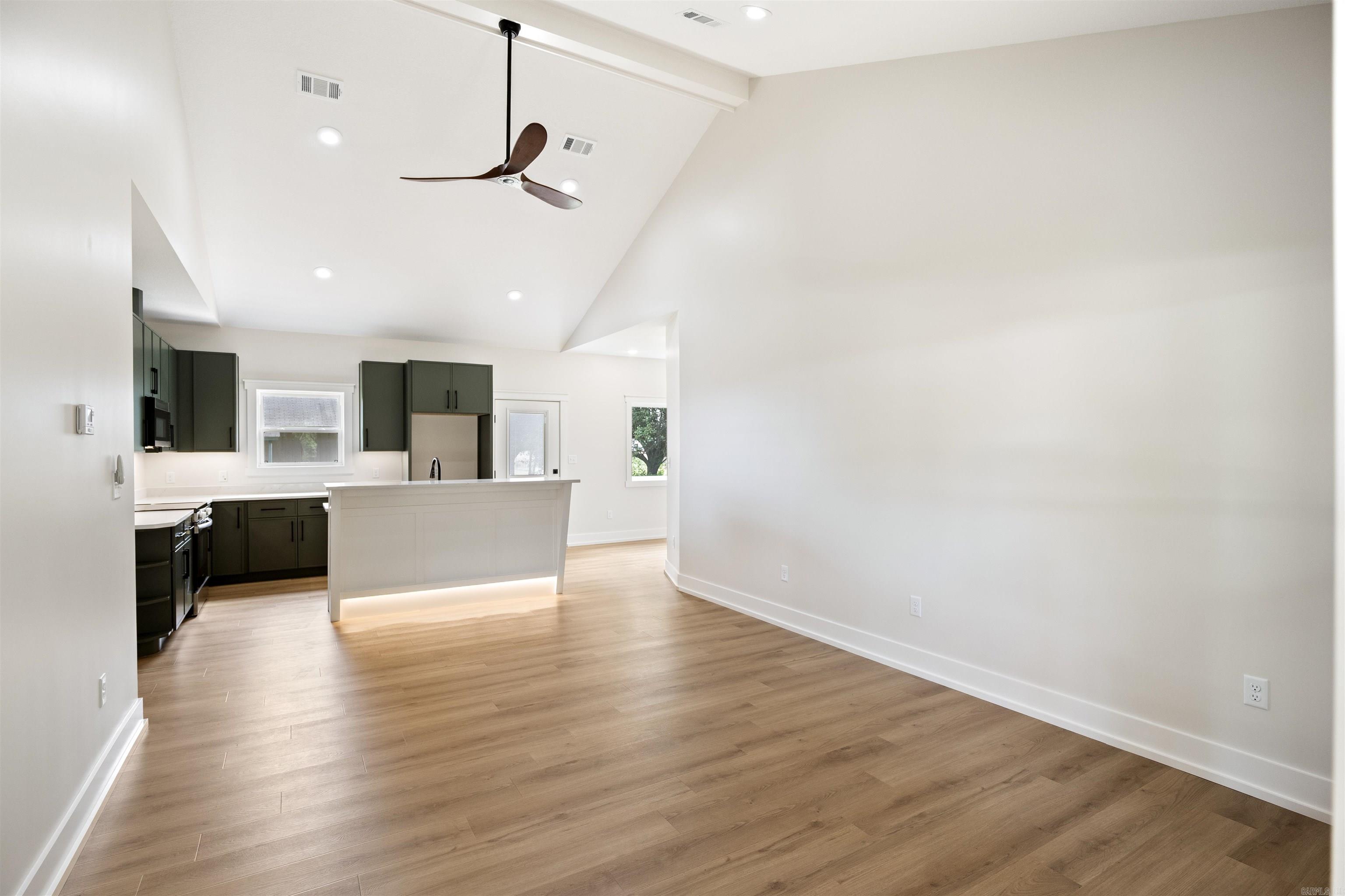 301 Dogwood St  Caraway, AR