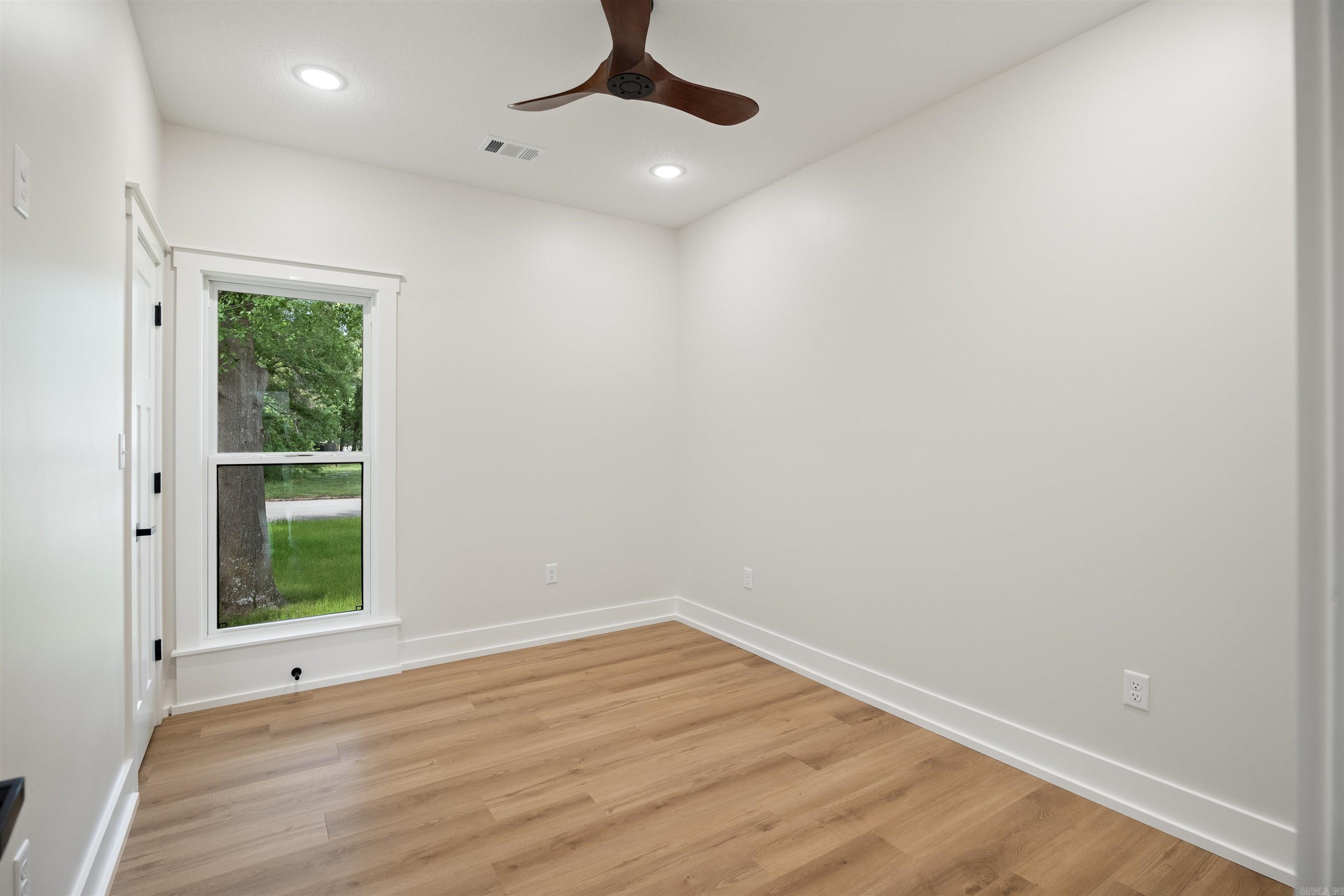 301 Dogwood St  Caraway, AR