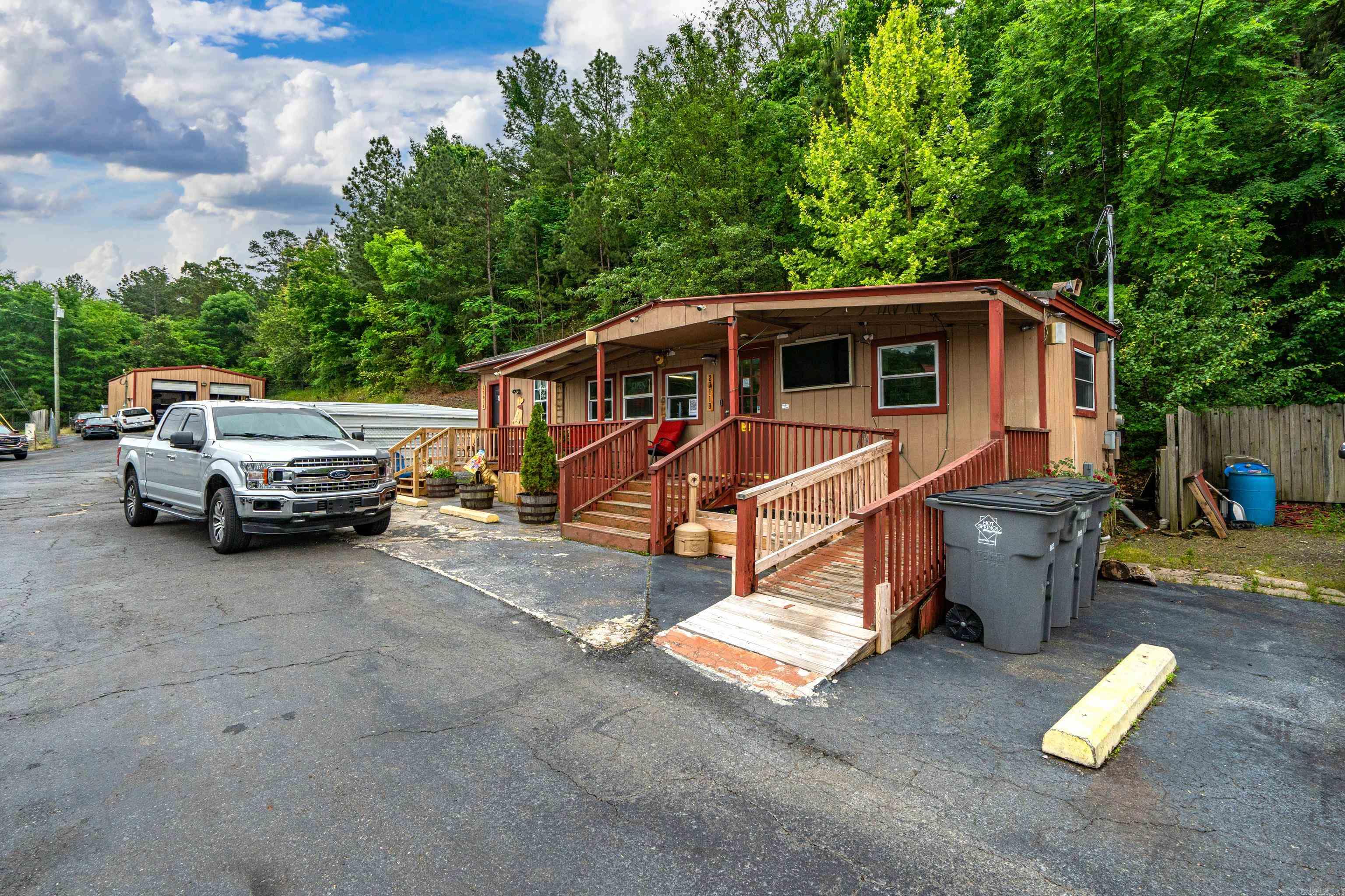 2711 Albert Pike  Hot Springs, AR
