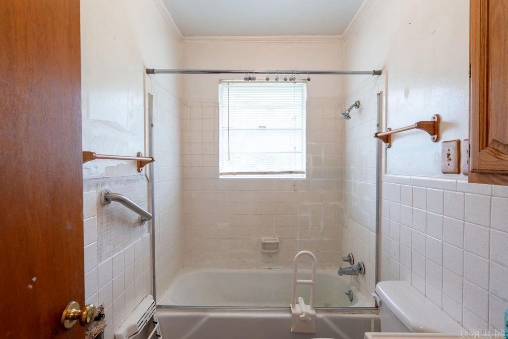110 W Curran  Des Arc, AR