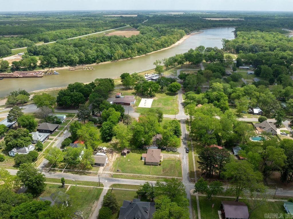 110 W Curran  Des Arc, AR