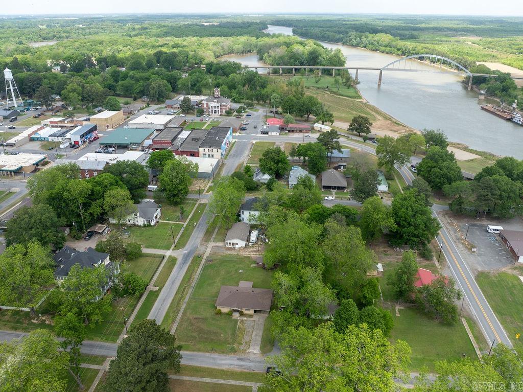 110 W Curran  Des Arc, AR