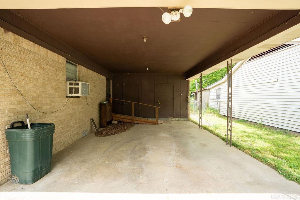 110 W Curran  Des Arc, AR