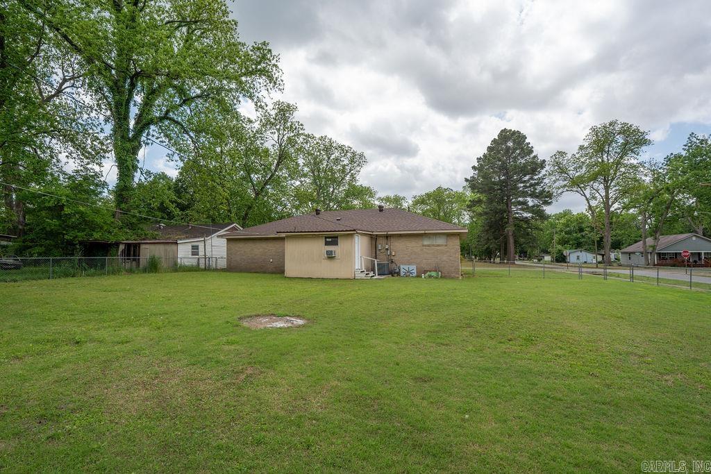 110 W Curran  Des Arc, AR