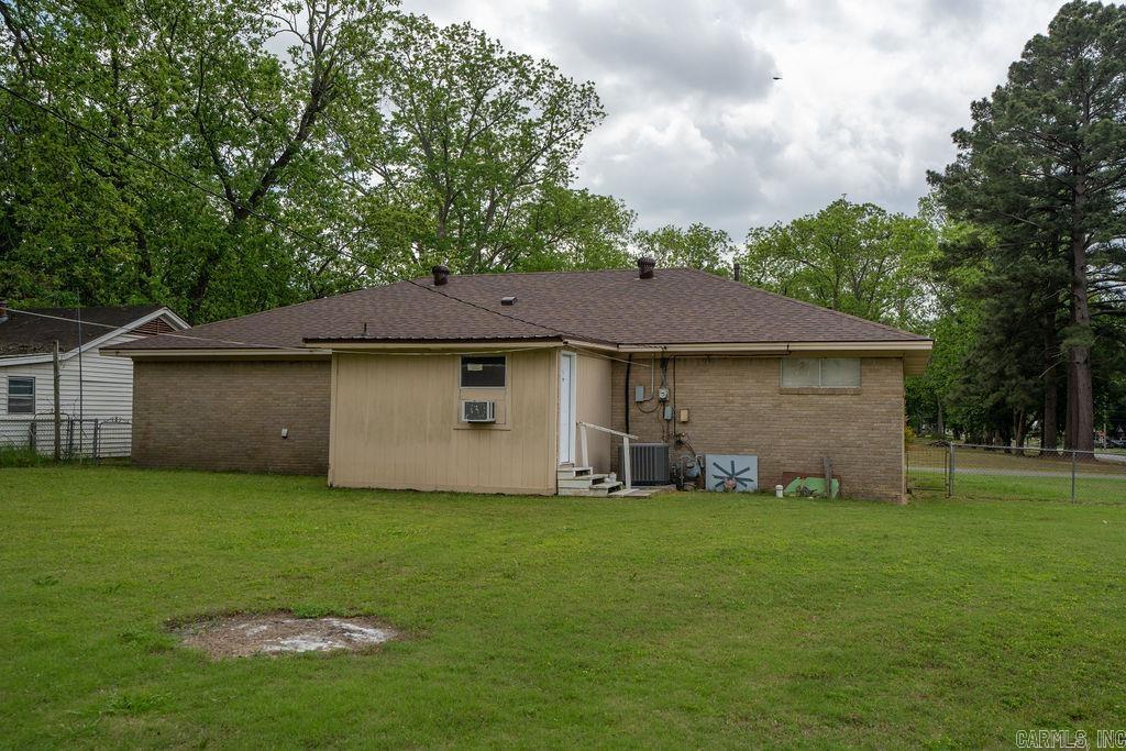 110 W Curran  Des Arc, AR