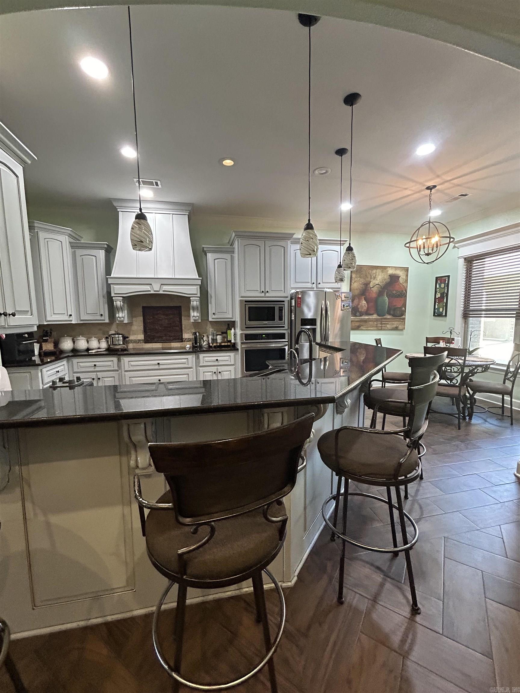 23 whispering  Alexander, AR