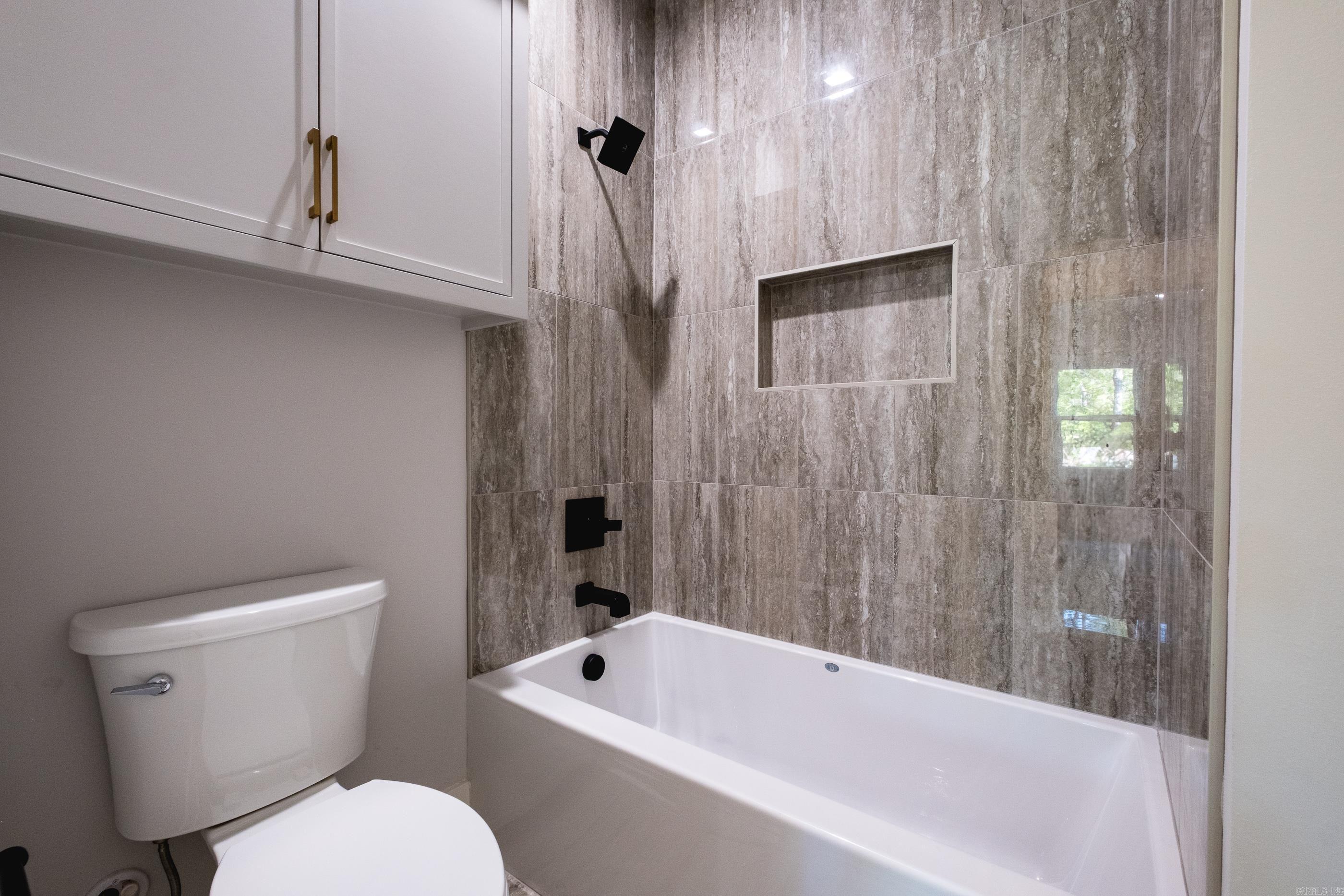221 Abington Circle  Little Rock, AR