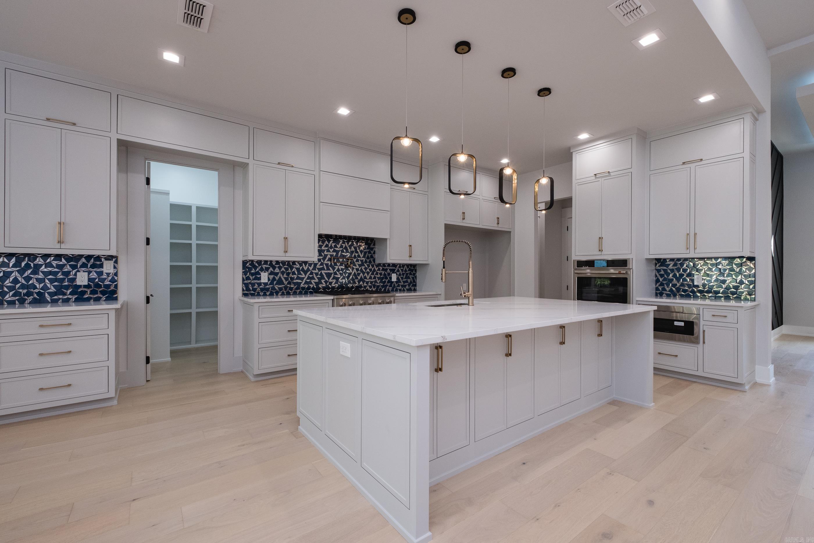 221 Abington Circle  Little Rock, AR