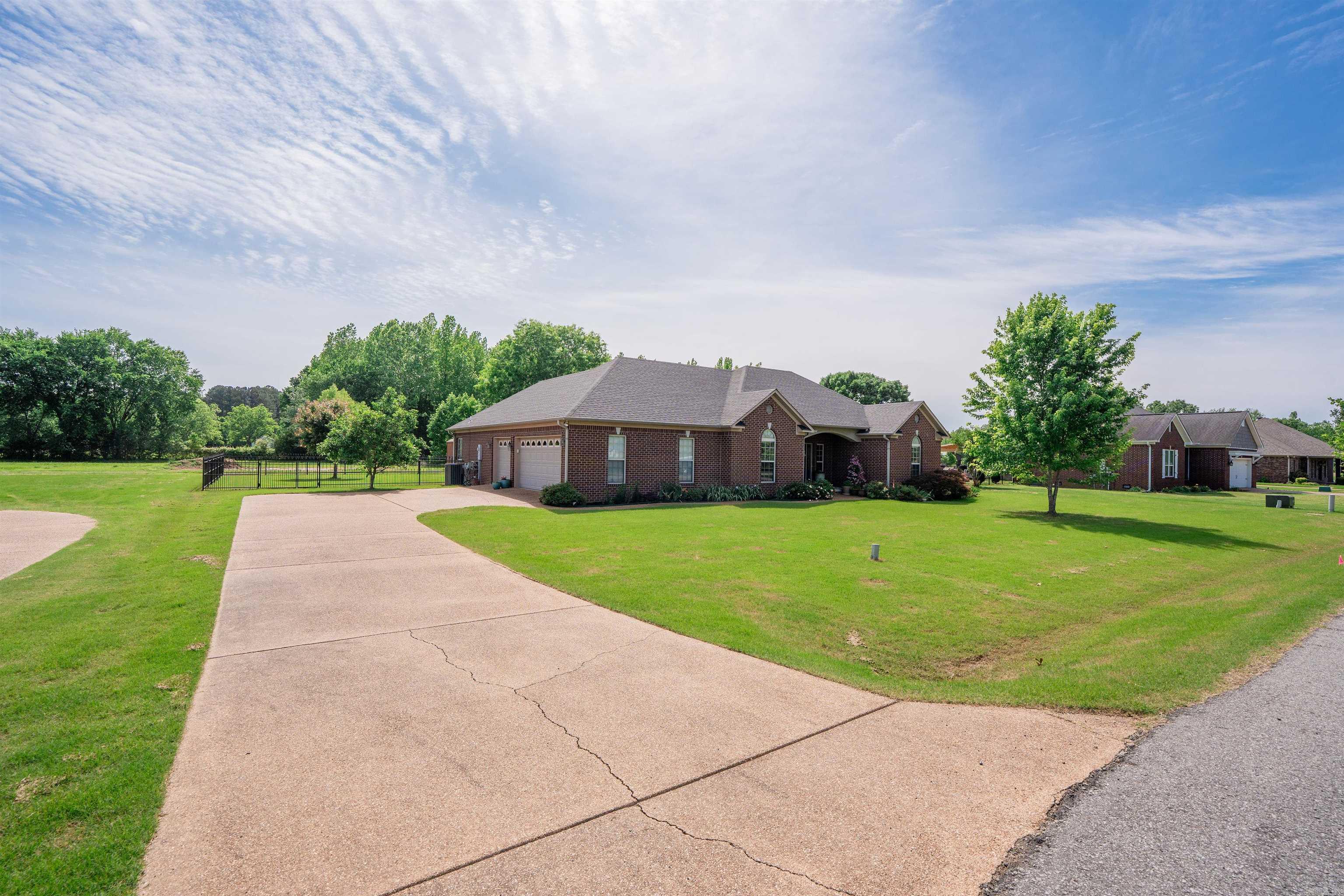 65 Lost Creek Dr.  Heber Springs, AR